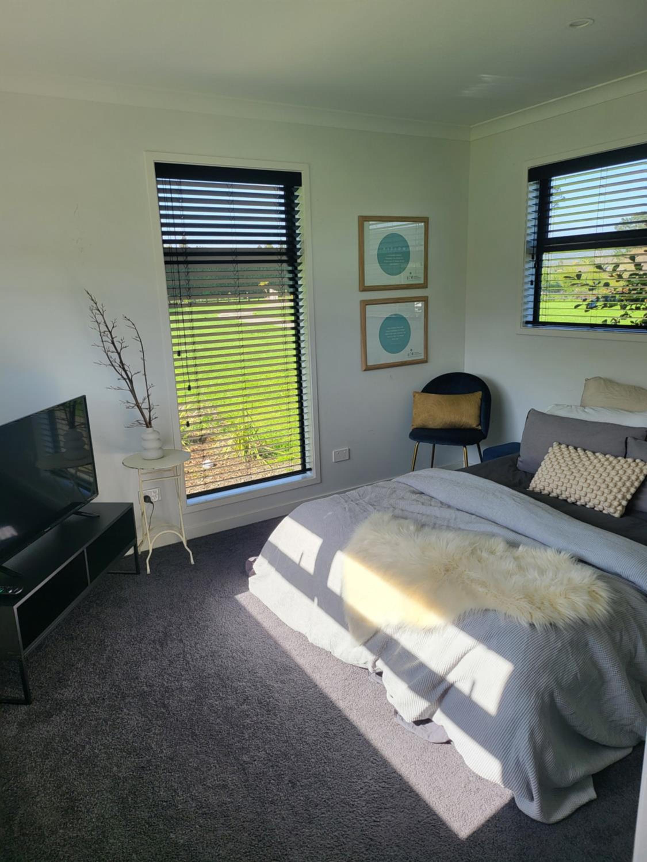 Kotuku Cottage view 4