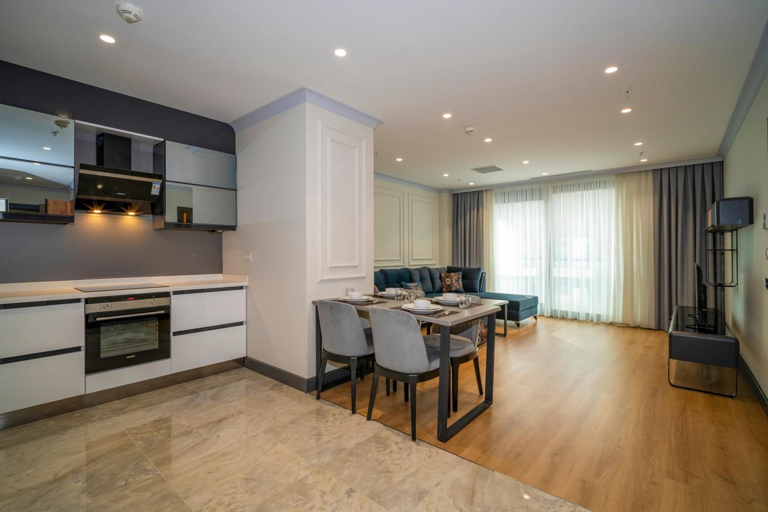Rusel Park Residence