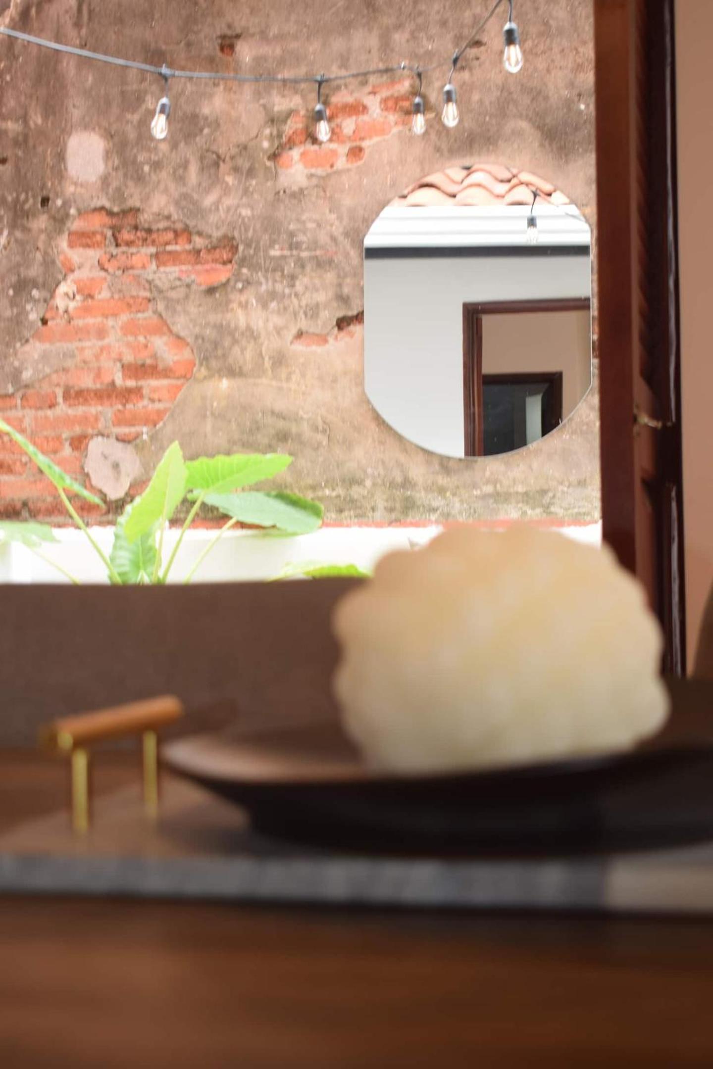 Best Location - Spacious And Fancy Apt view 4