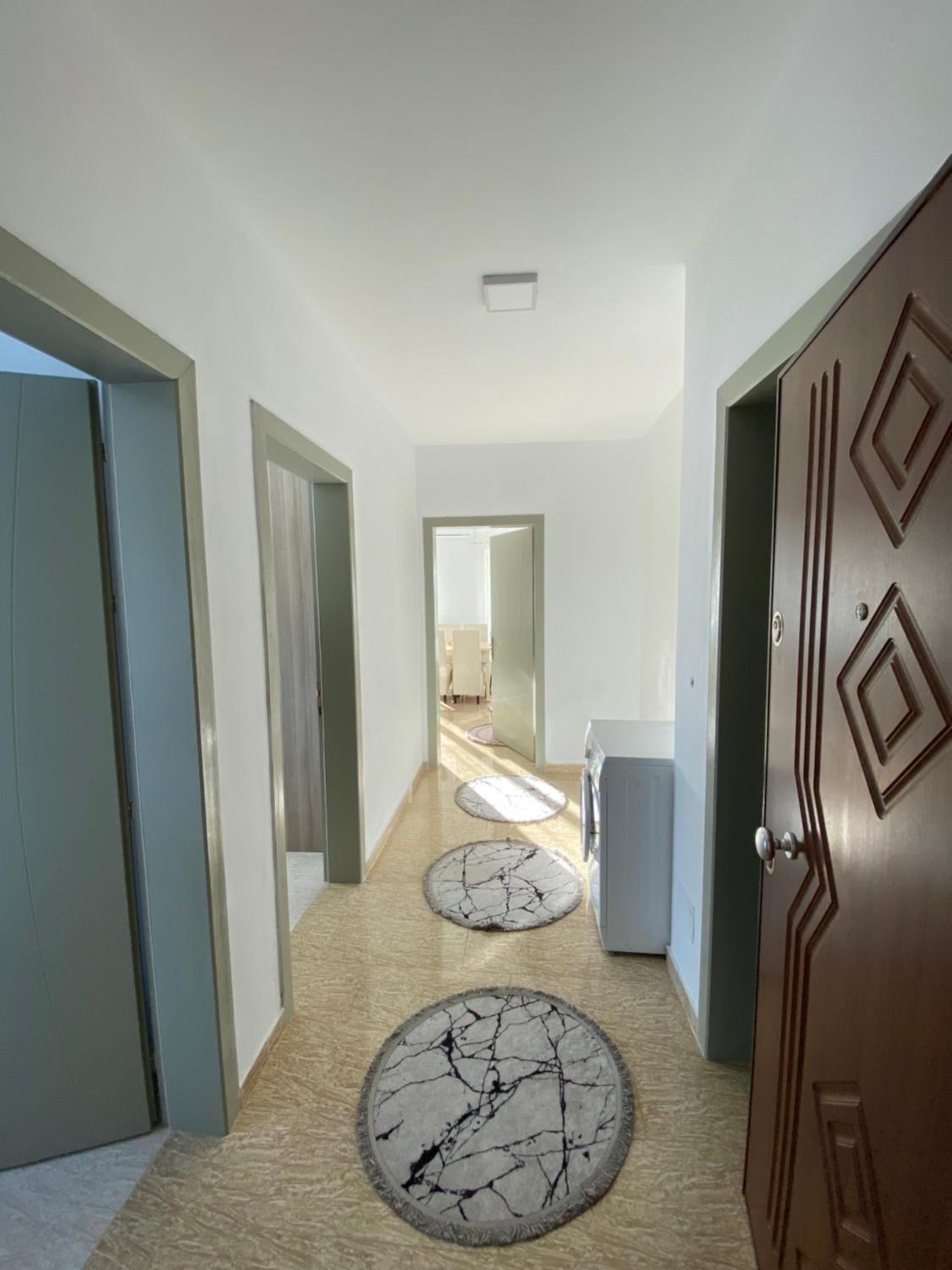 Apartament tushemisht photo 4