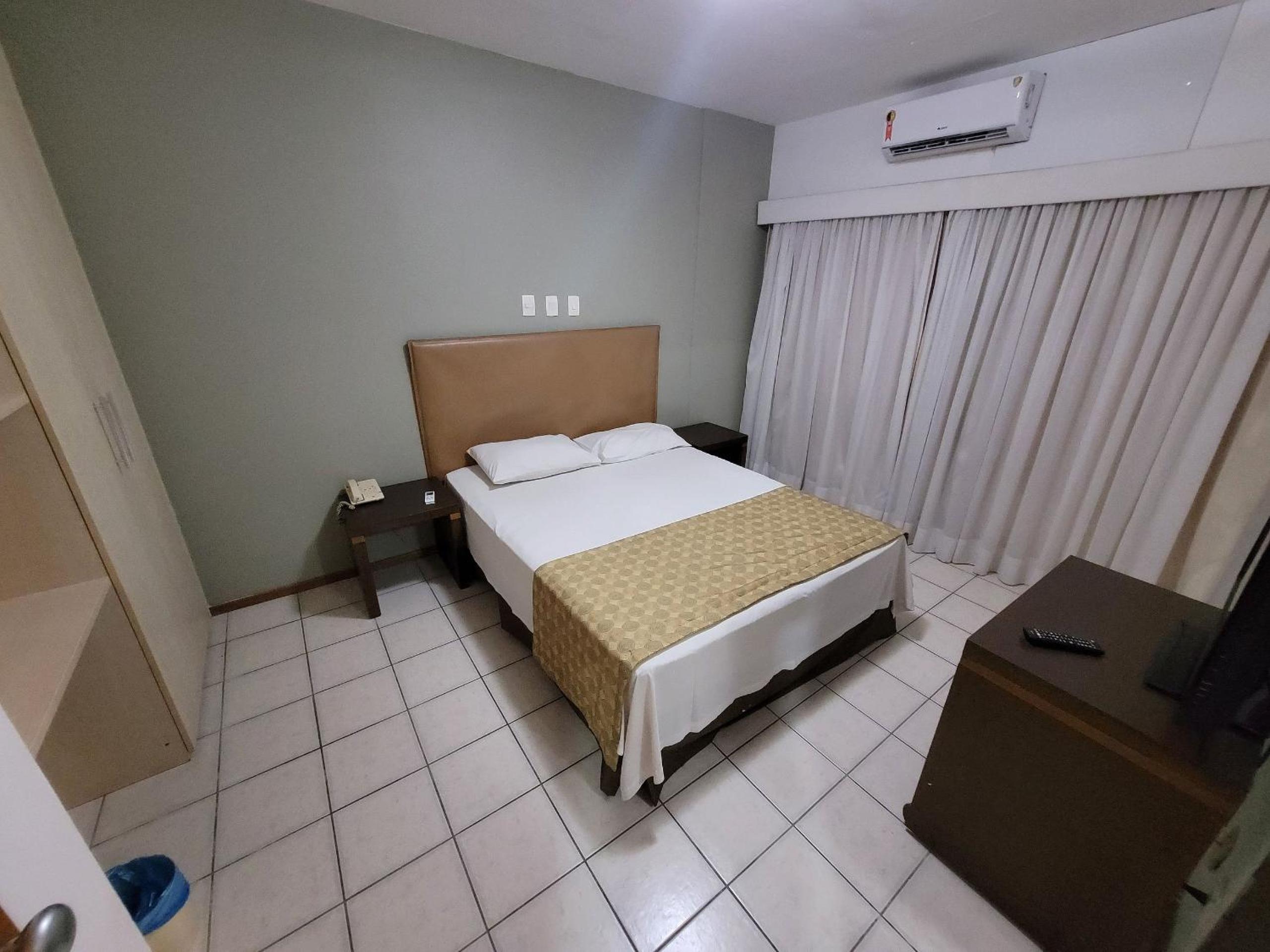 Flat no Condomínio Metrópolis - Ilha do Leite