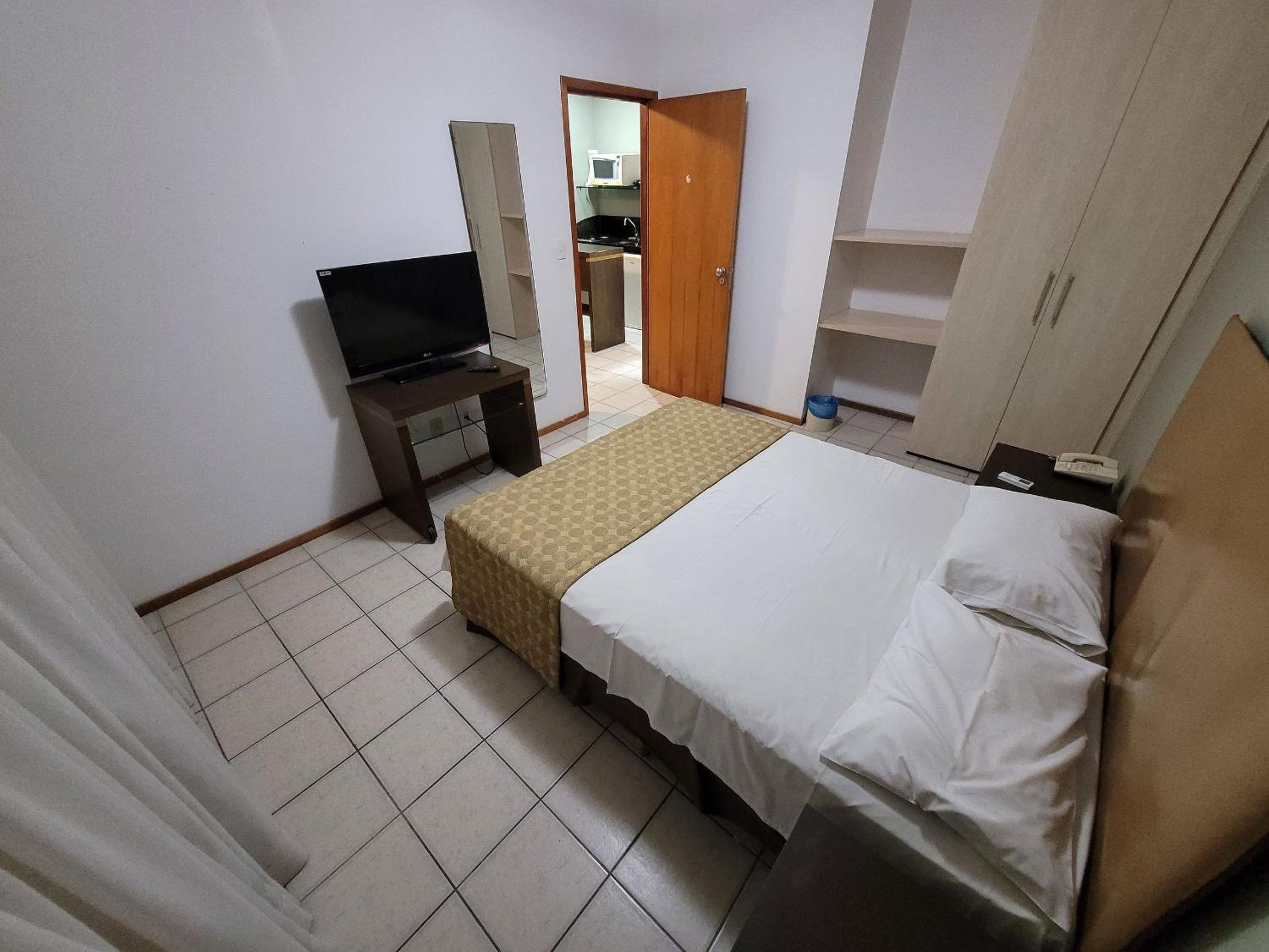 Flat no Condomínio Metrópolis - Ilha do Leite