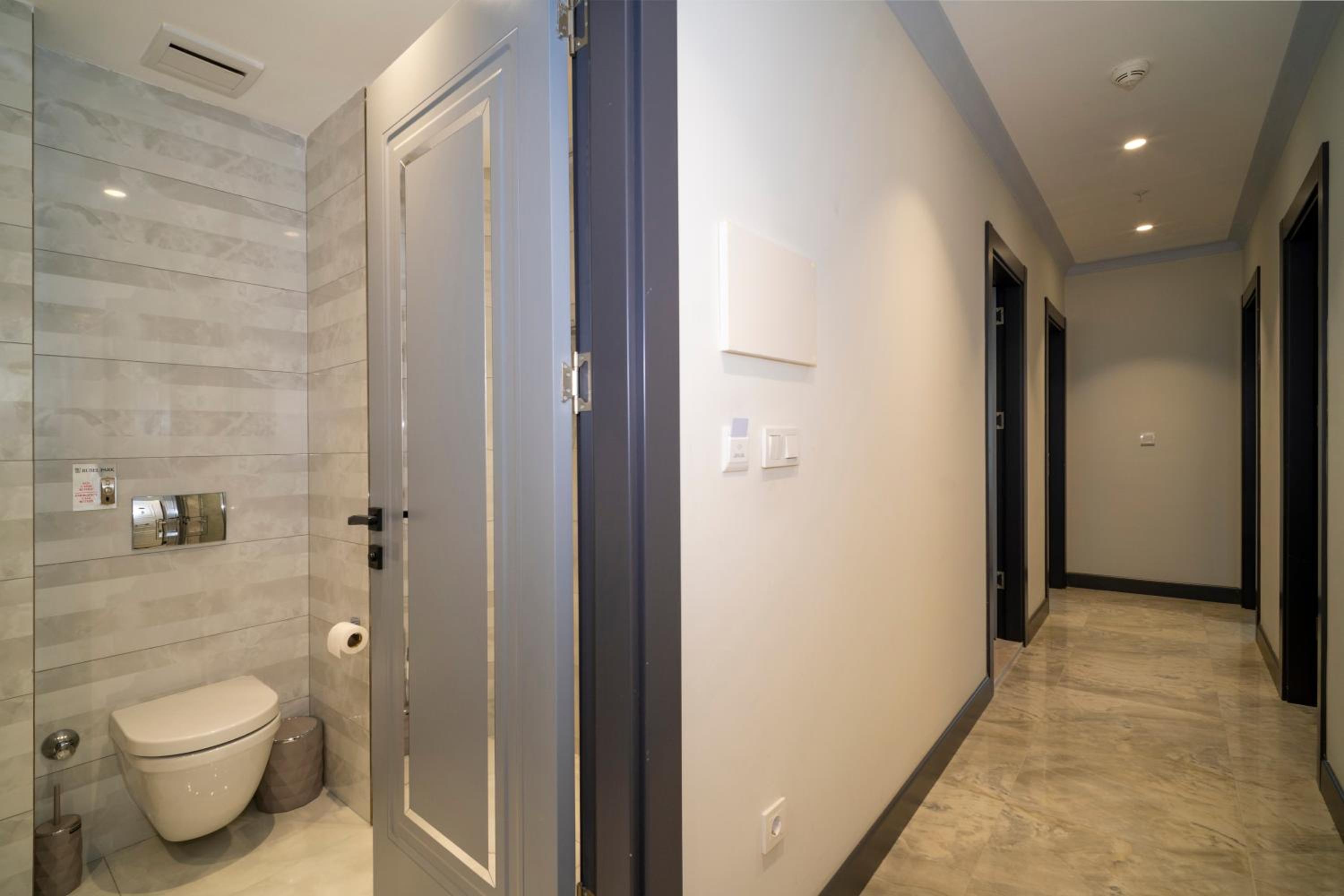 Rusel Park Residence
