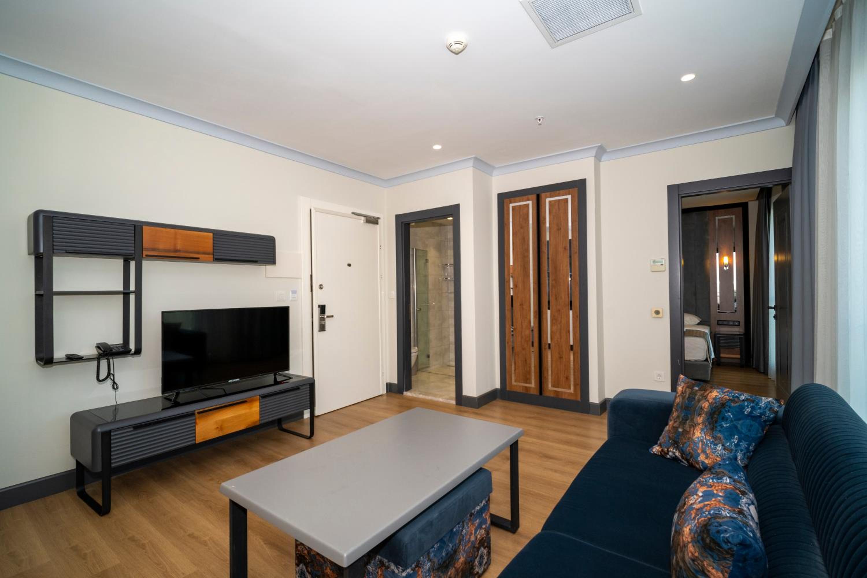 Rusel Park Residence