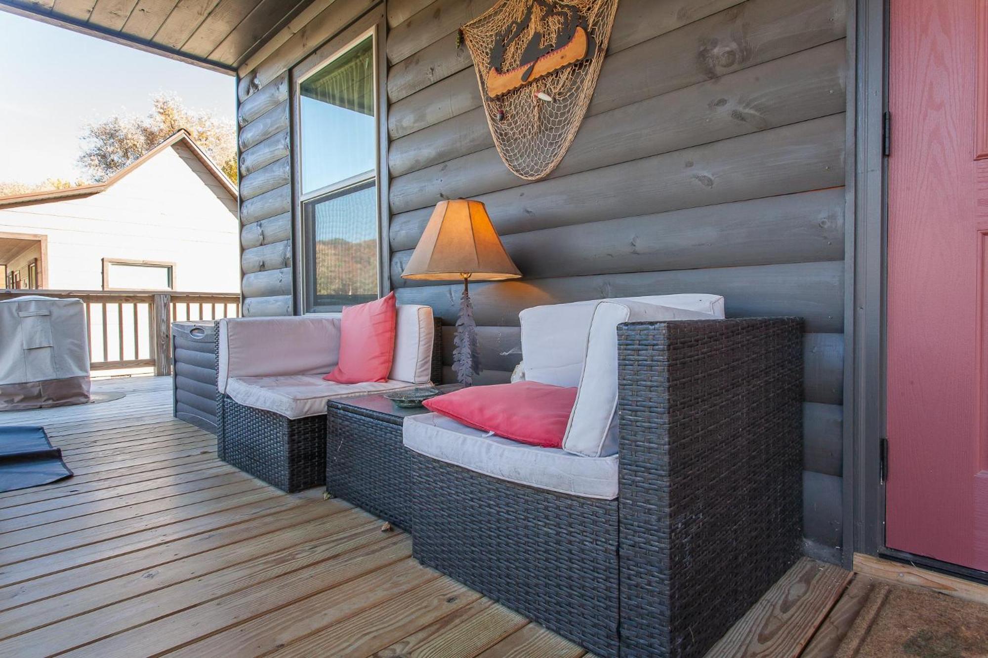 Cozy Cub at Deep Creek view 4