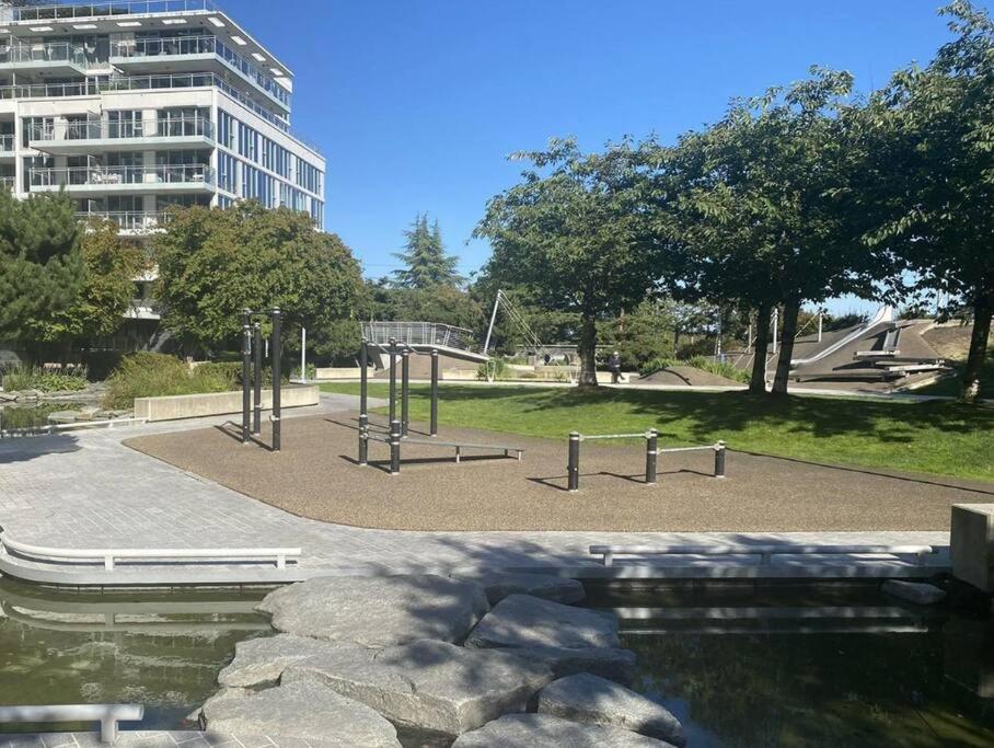 Sunny 2bdrm Apt in Richmond-Monthly rental