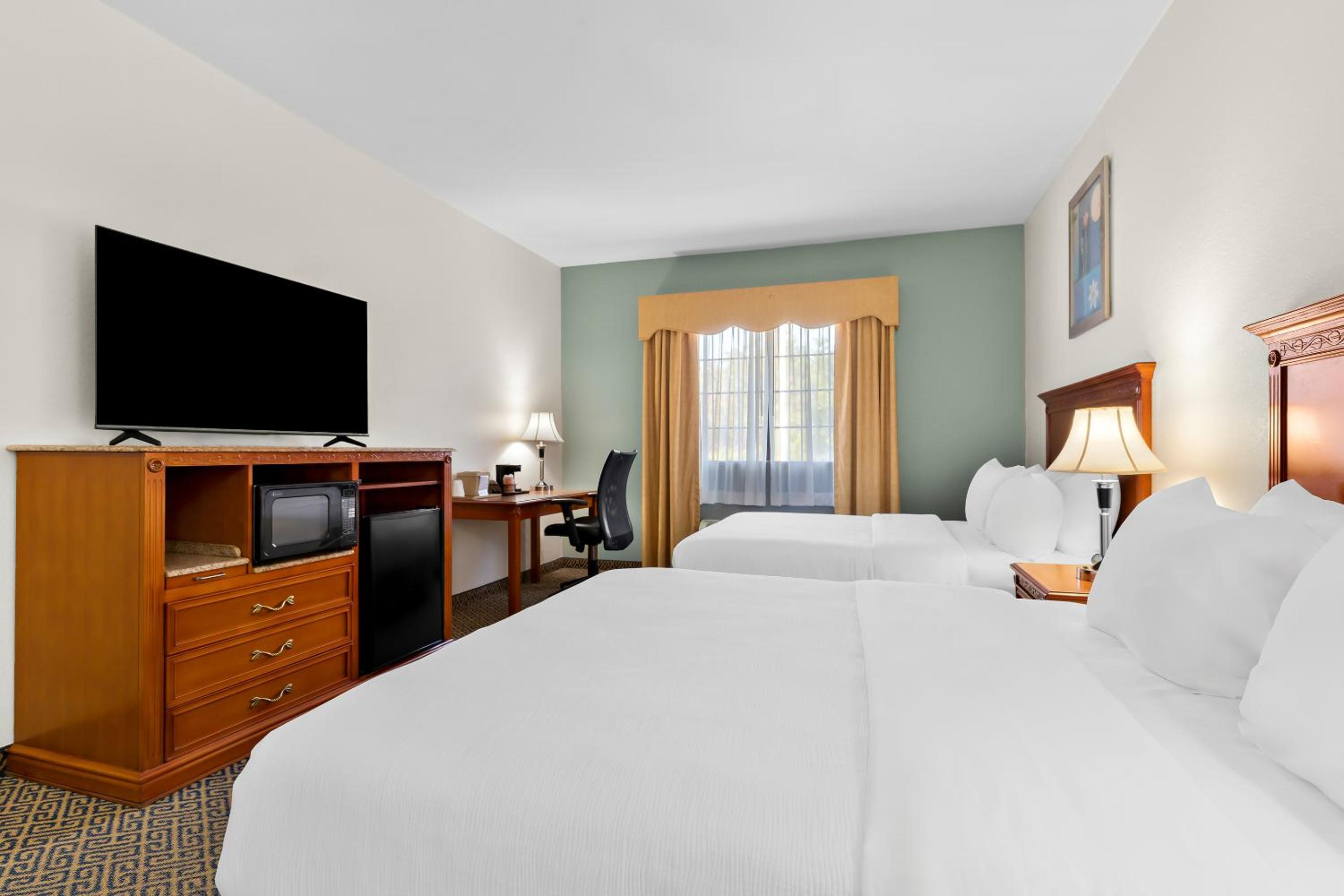 Quality Inn & Suites McAlester on Hwy 69