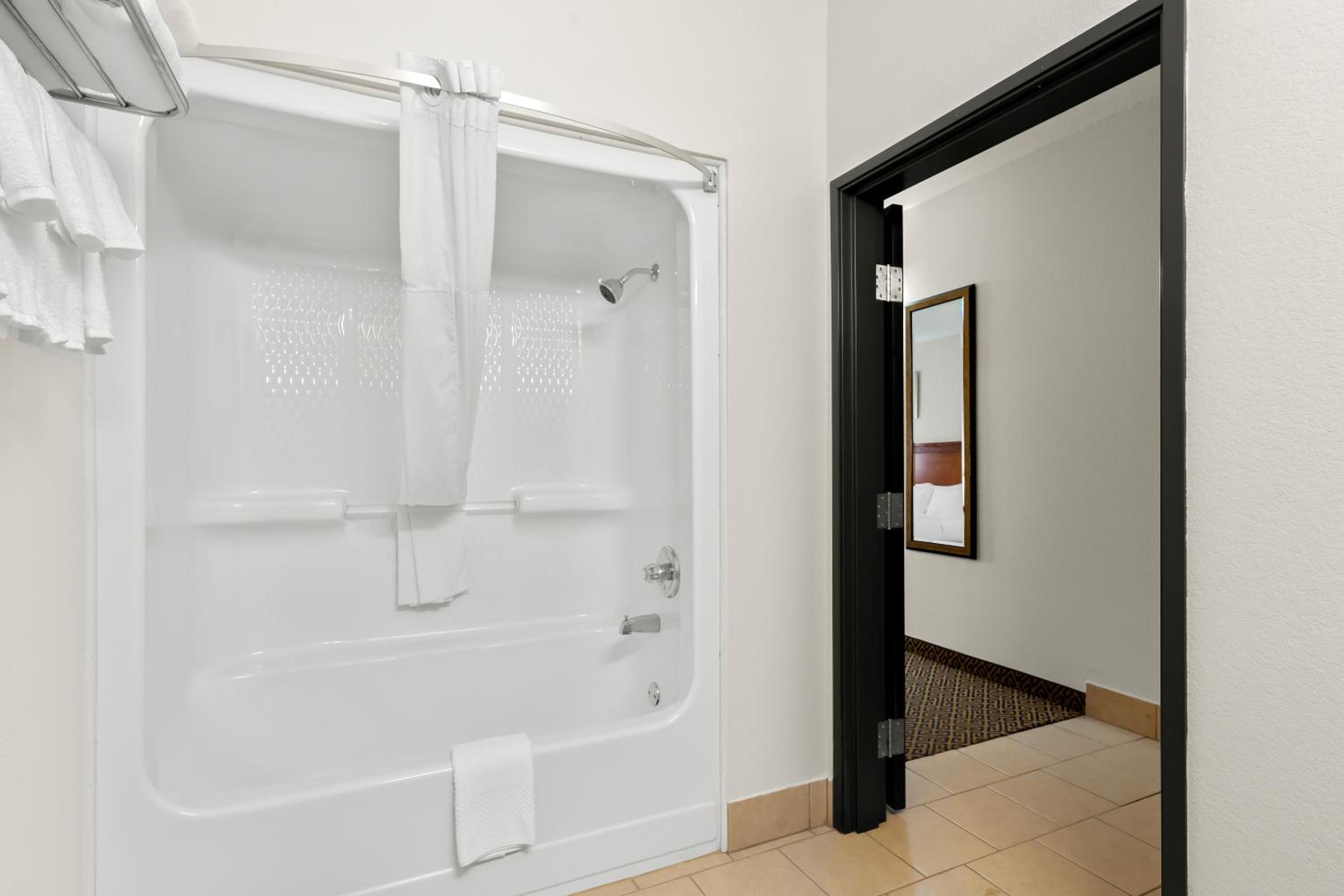 Quality Inn & Suites McAlester on Hwy 69