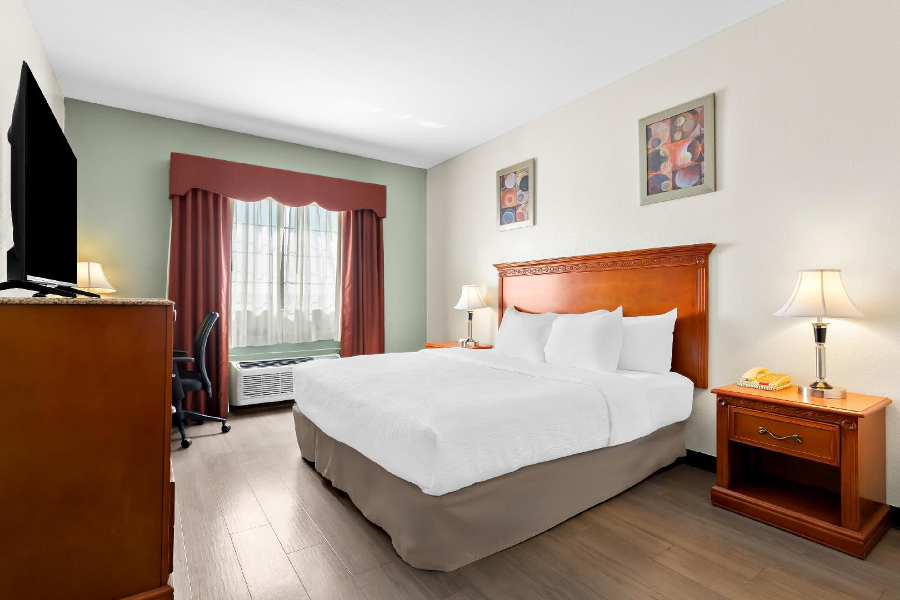 Quality Inn & Suites McAlester on Hwy 69