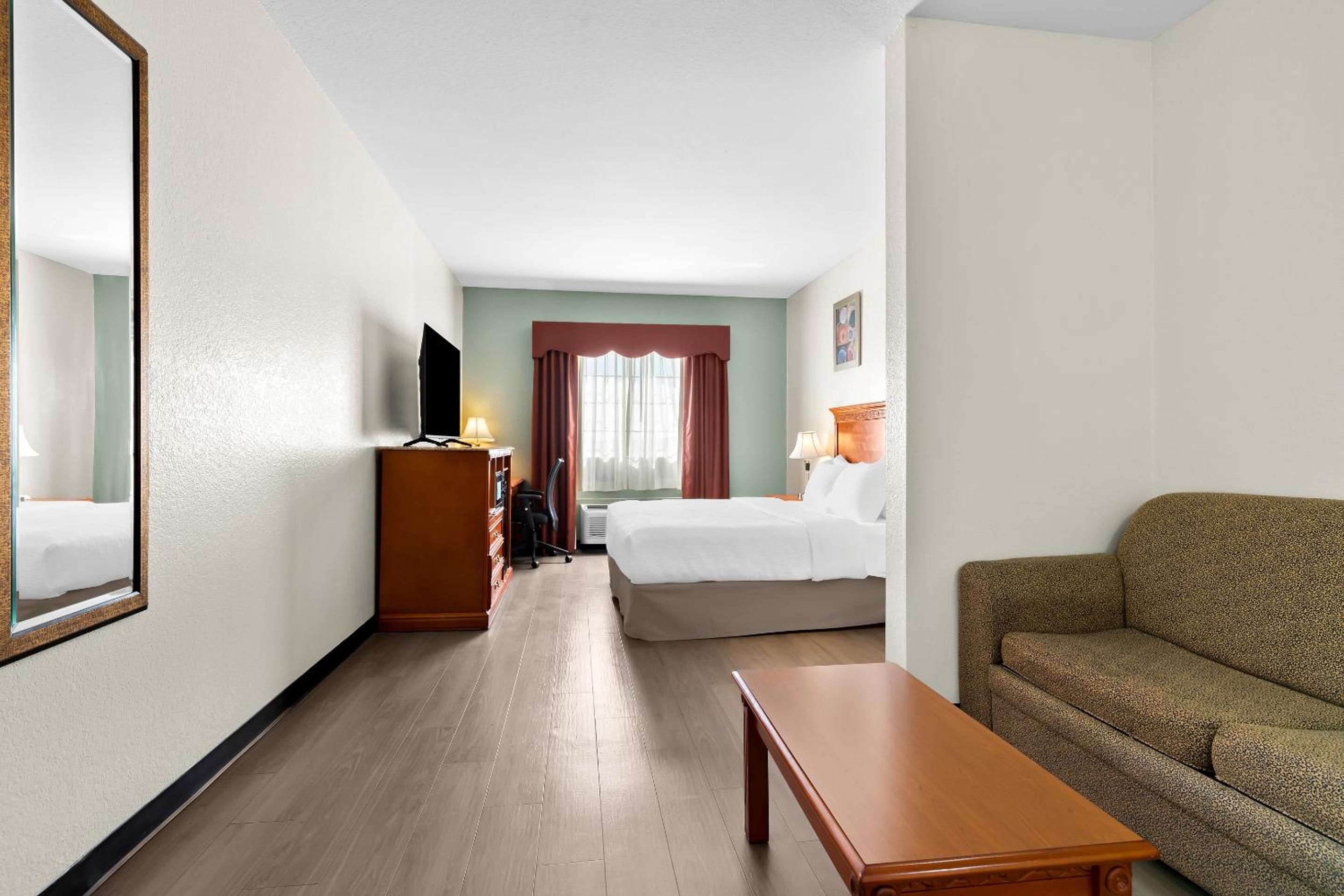 Quality Inn & Suites McAlester on Hwy 69