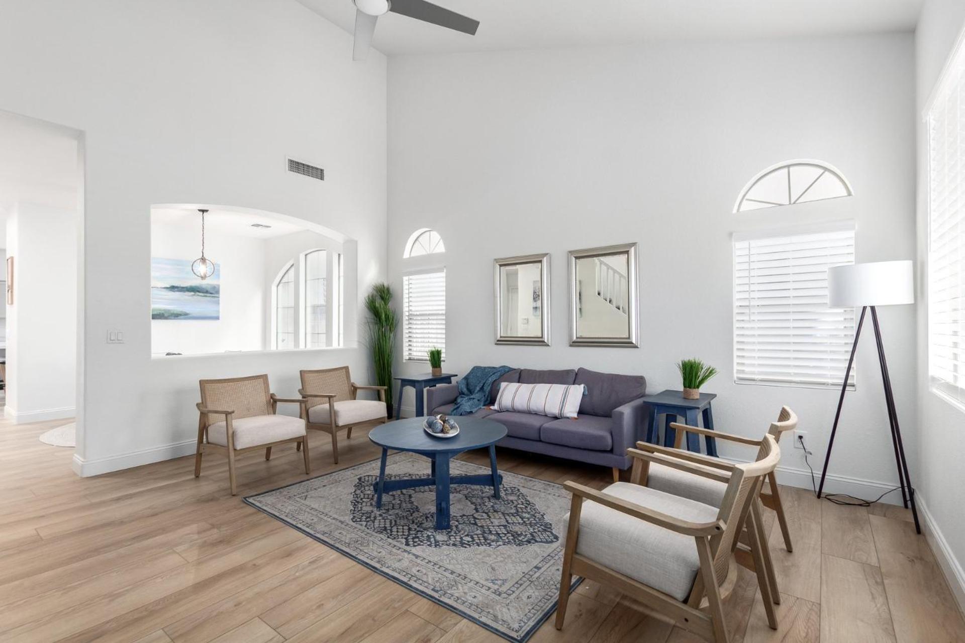 San Michelle Luxury Escape -Mesa