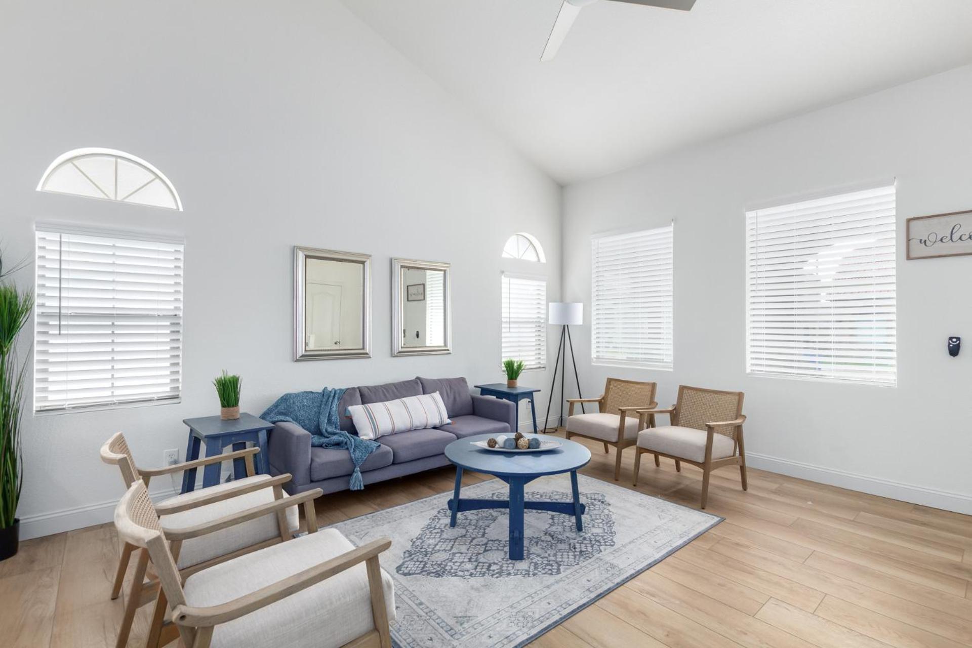 San Michelle Luxury Escape -Mesa