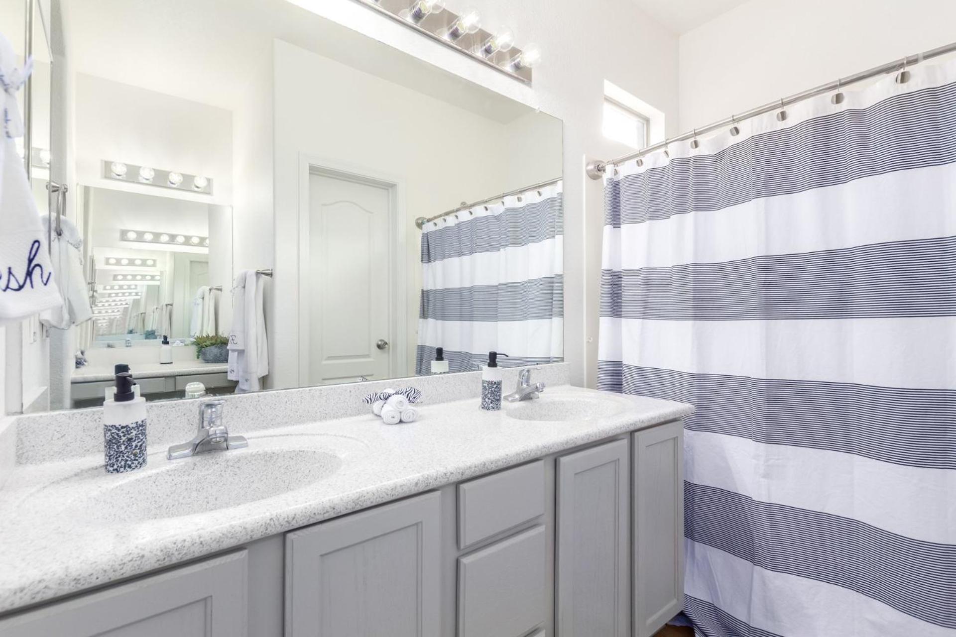 San Michelle Luxury Escape -Mesa