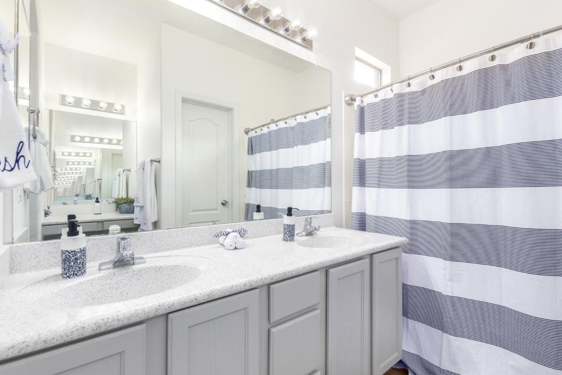 San Michelle Luxury Escape -Mesa