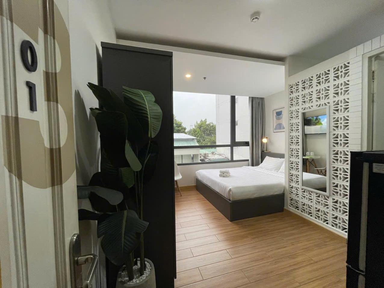 Home Away Dang Thi Nhu