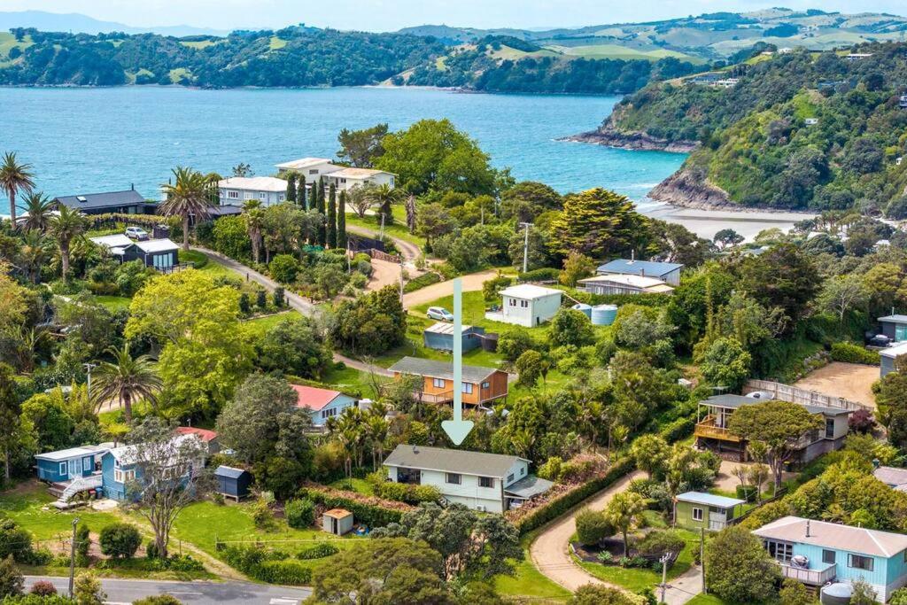 Sur la Mer Onetangi