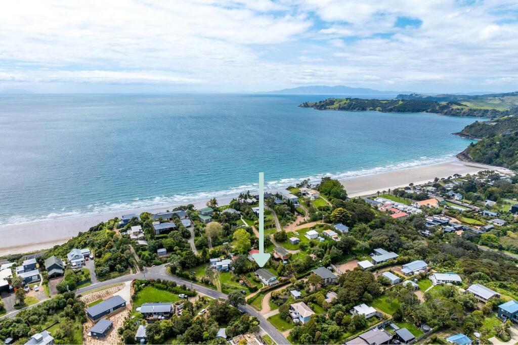 Sur la Mer Onetangi