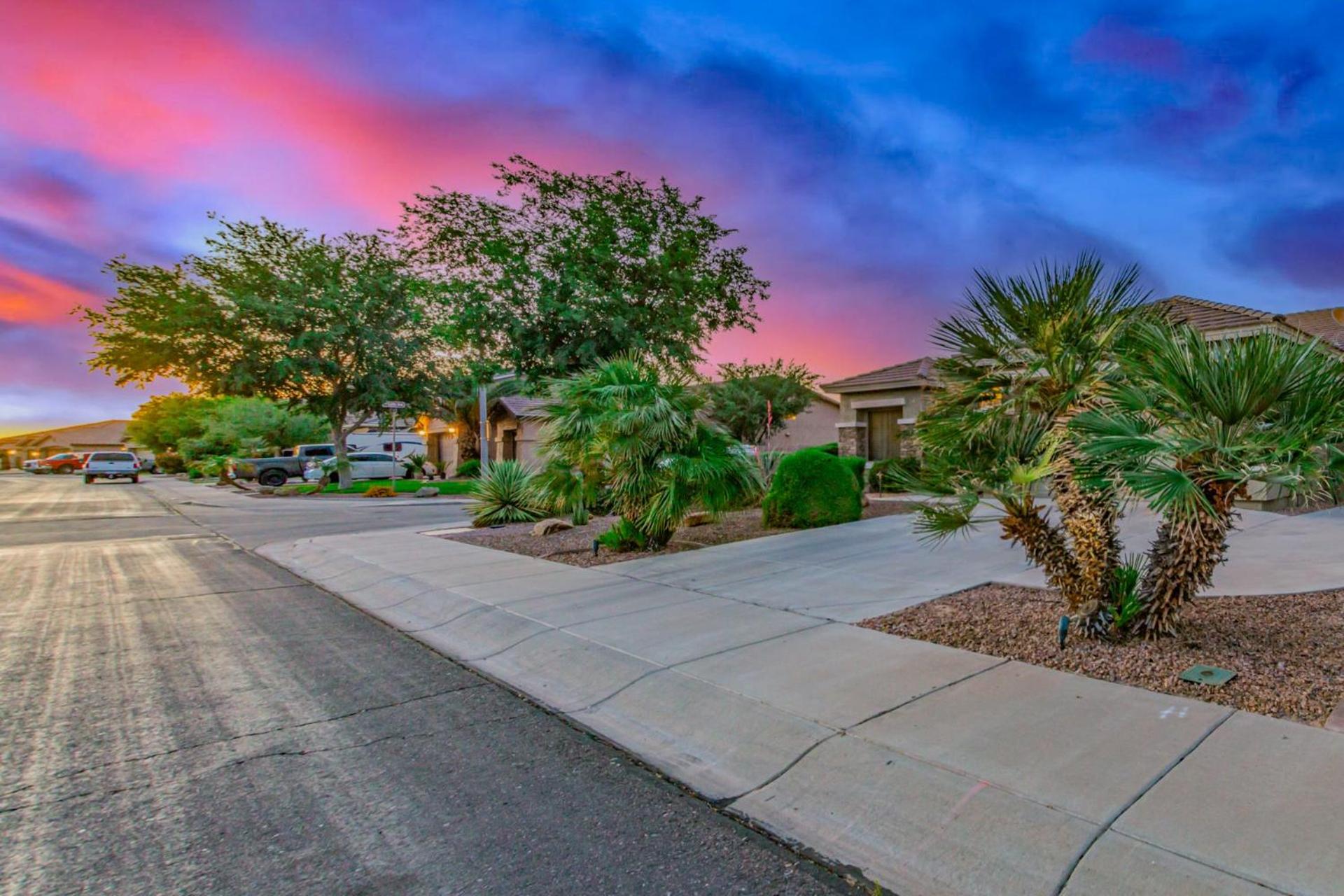 Stunning 3 bed in the heart of Maricopa City view 3