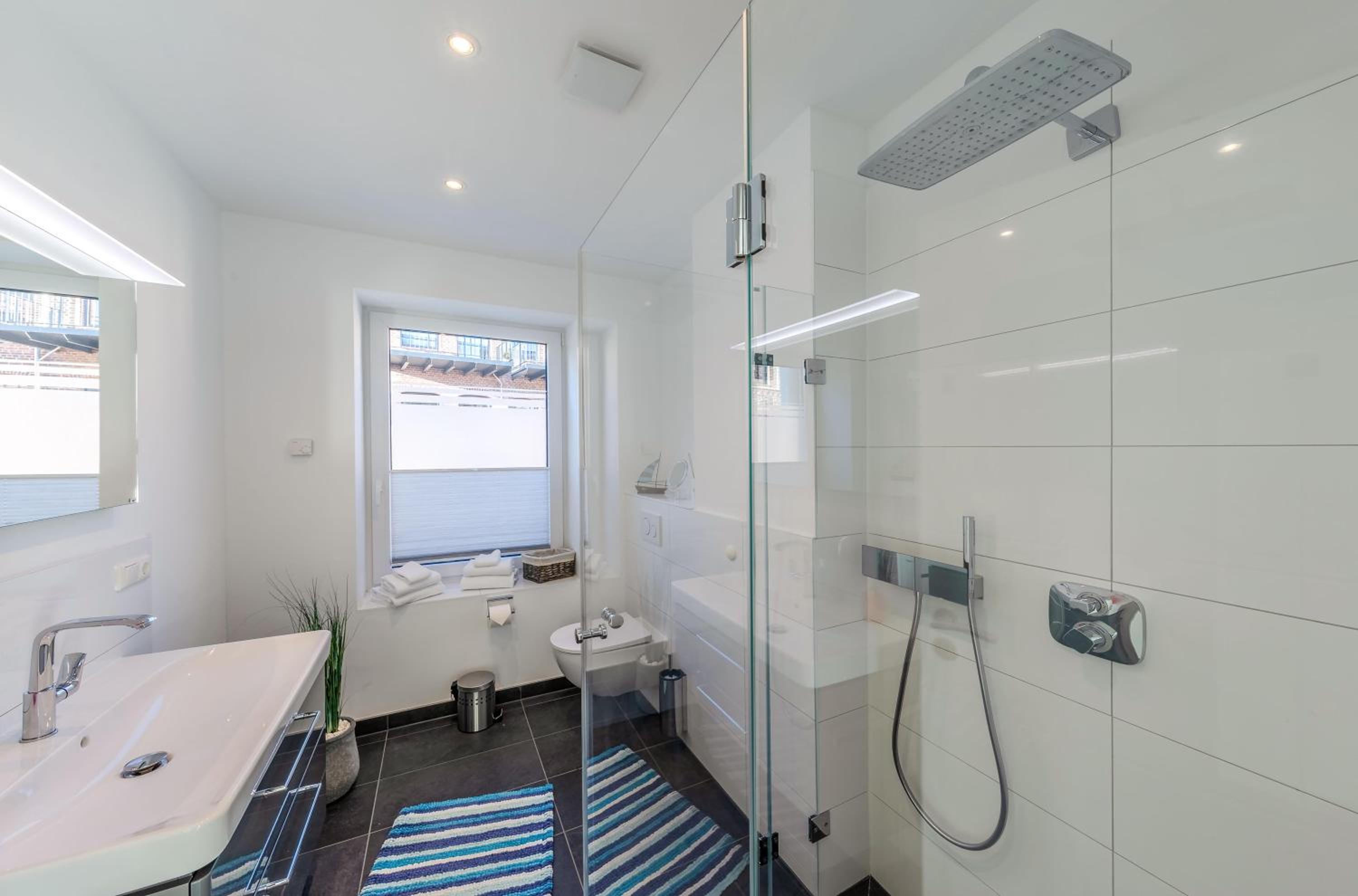 Pusteblume - Barrierefreie 5-Sterne-Ferienwohnung mit Seeblick und Sauna