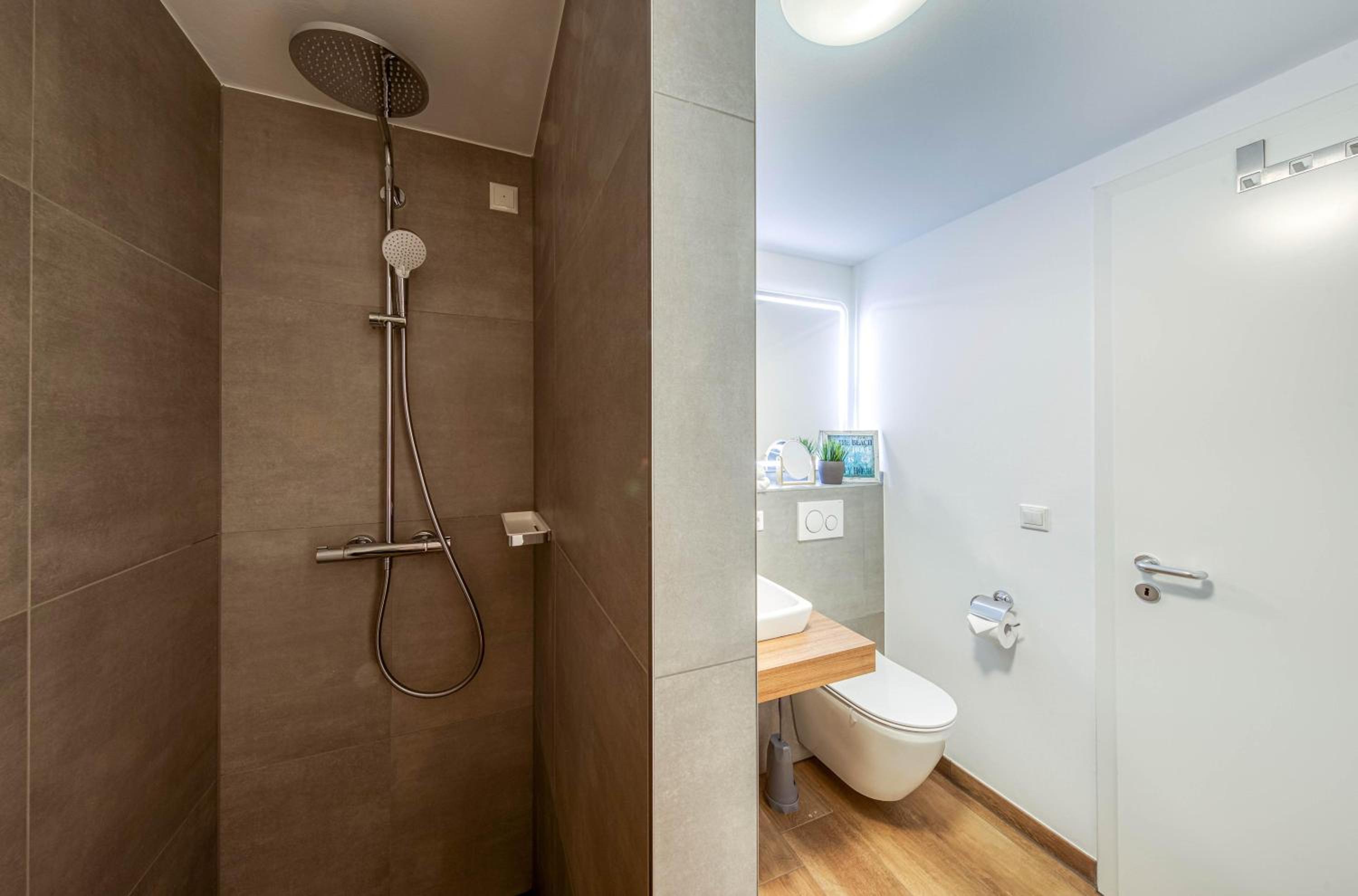 Studio - Modernes Design nahe Müritzstrand & Wellness