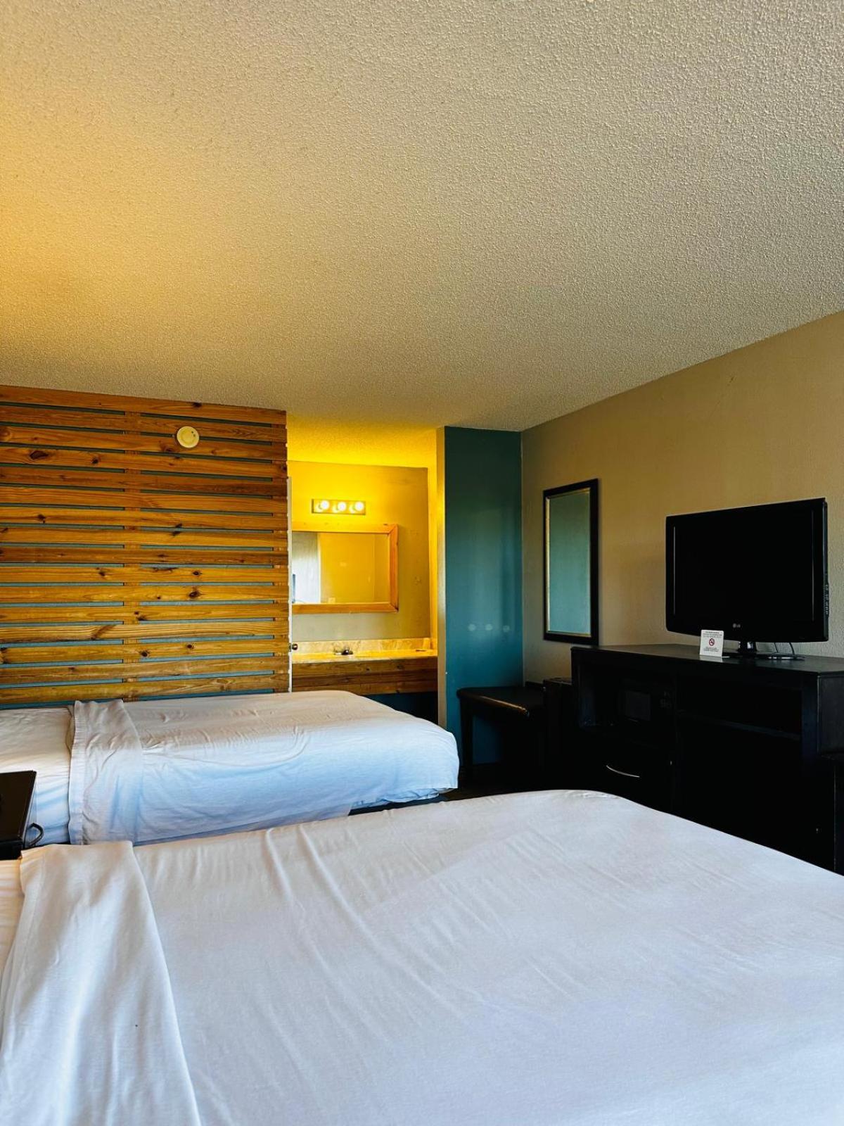 3 Y Motel