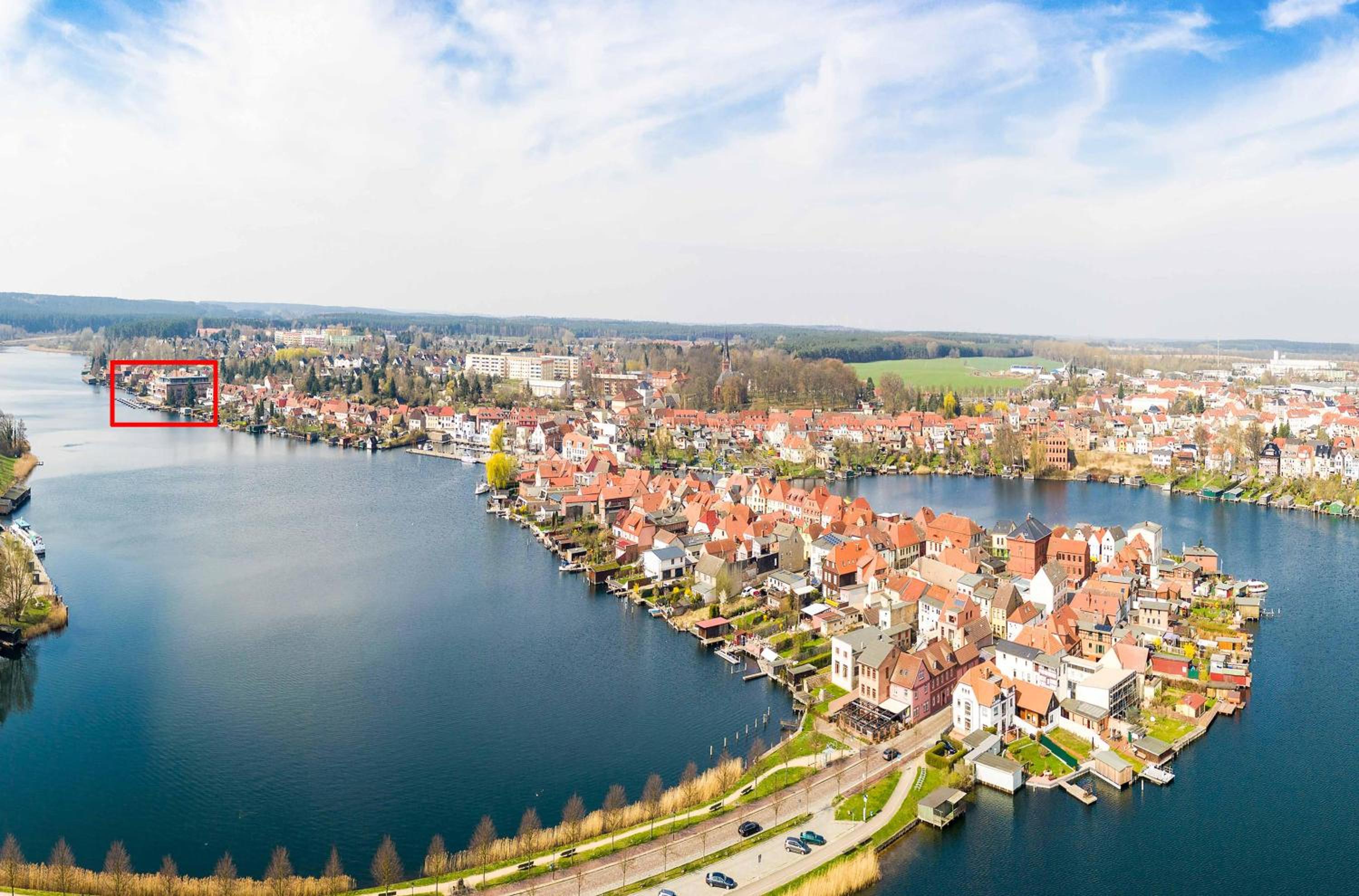 Inselpirat - 5-Sterne Ferienwohnung direkt am See