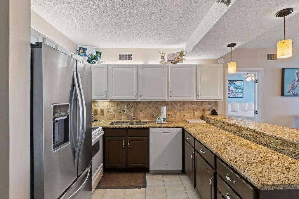 Romar Place 305
