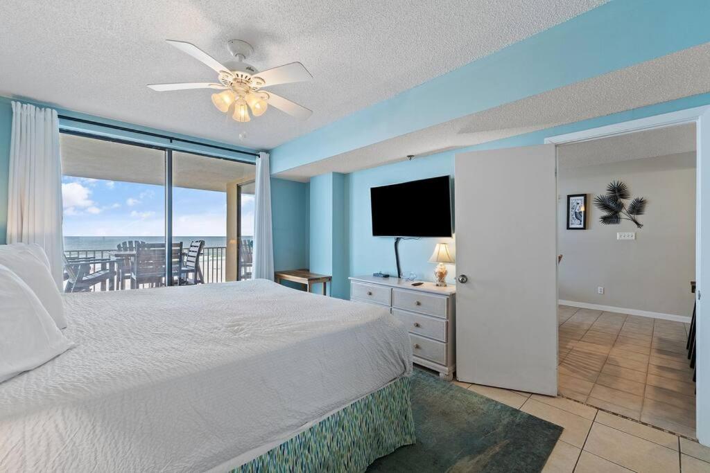 Romar Place 305