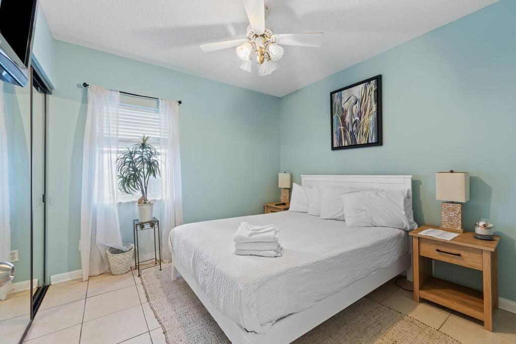 Romar Place 305