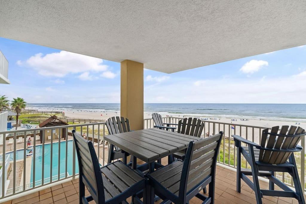 Romar Place 305