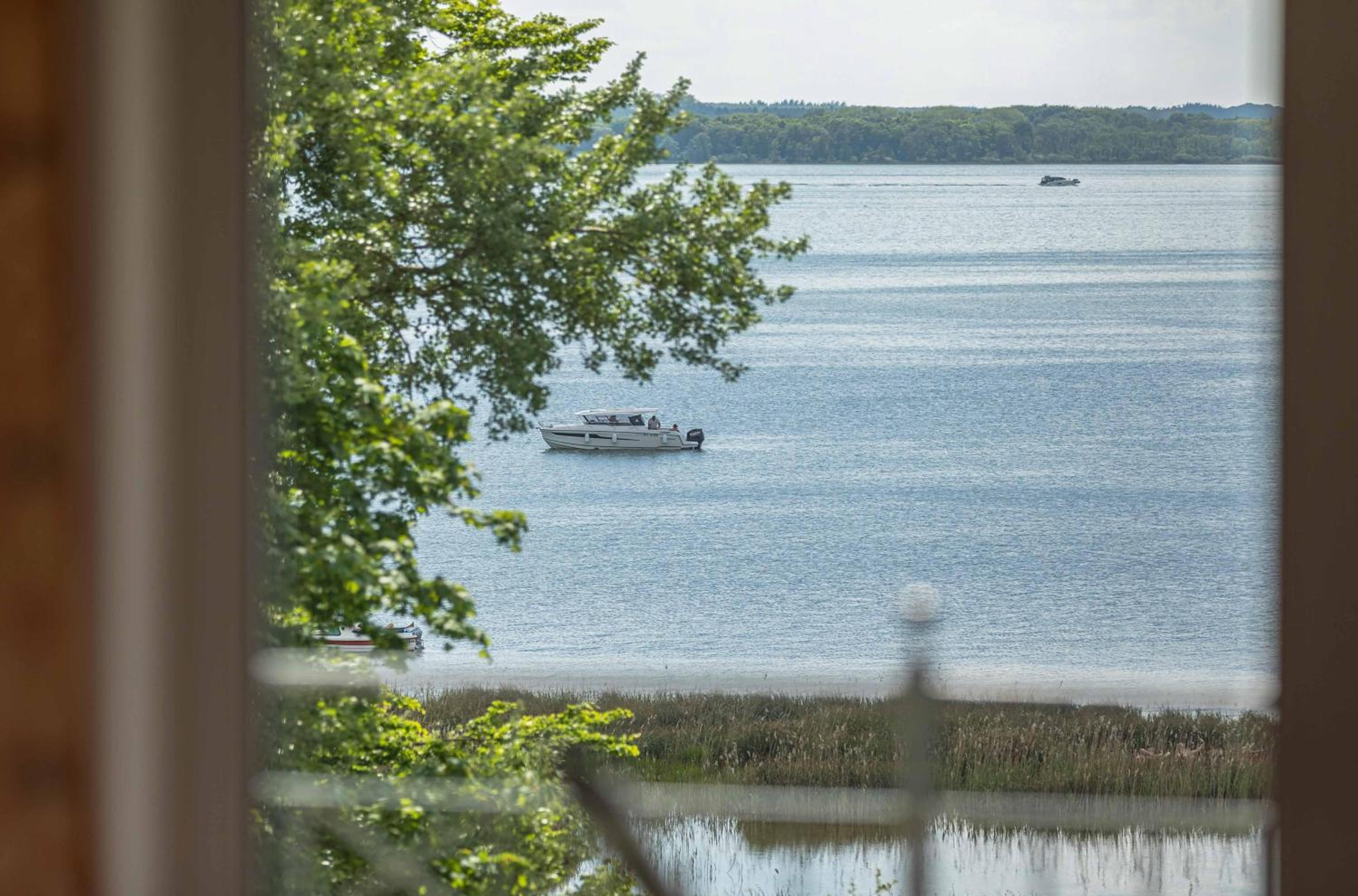 Seewind - Apartment mit Balkon und direktem Wasserblick