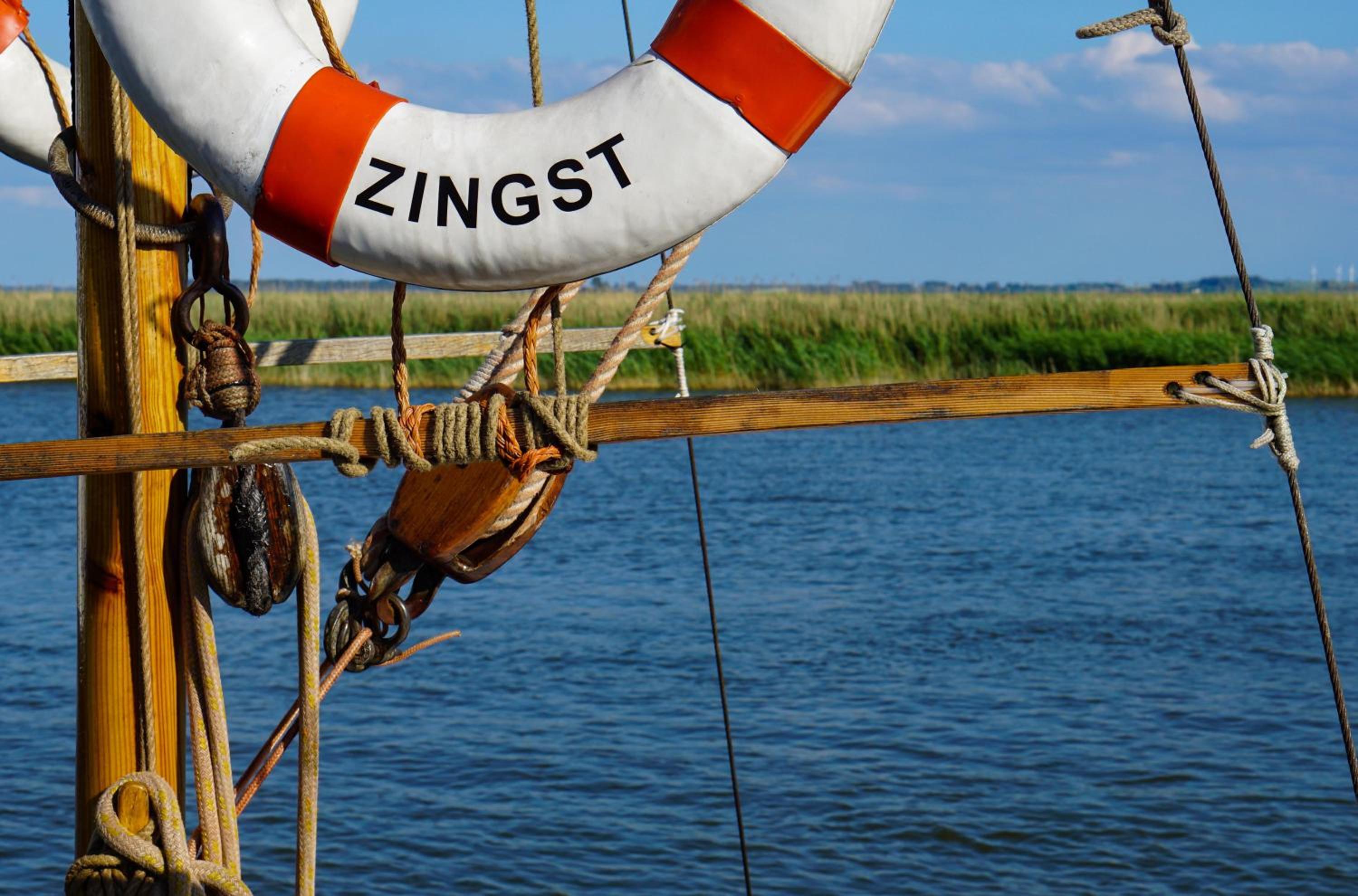 Bernstein an der Seebrücke Zingst view 3