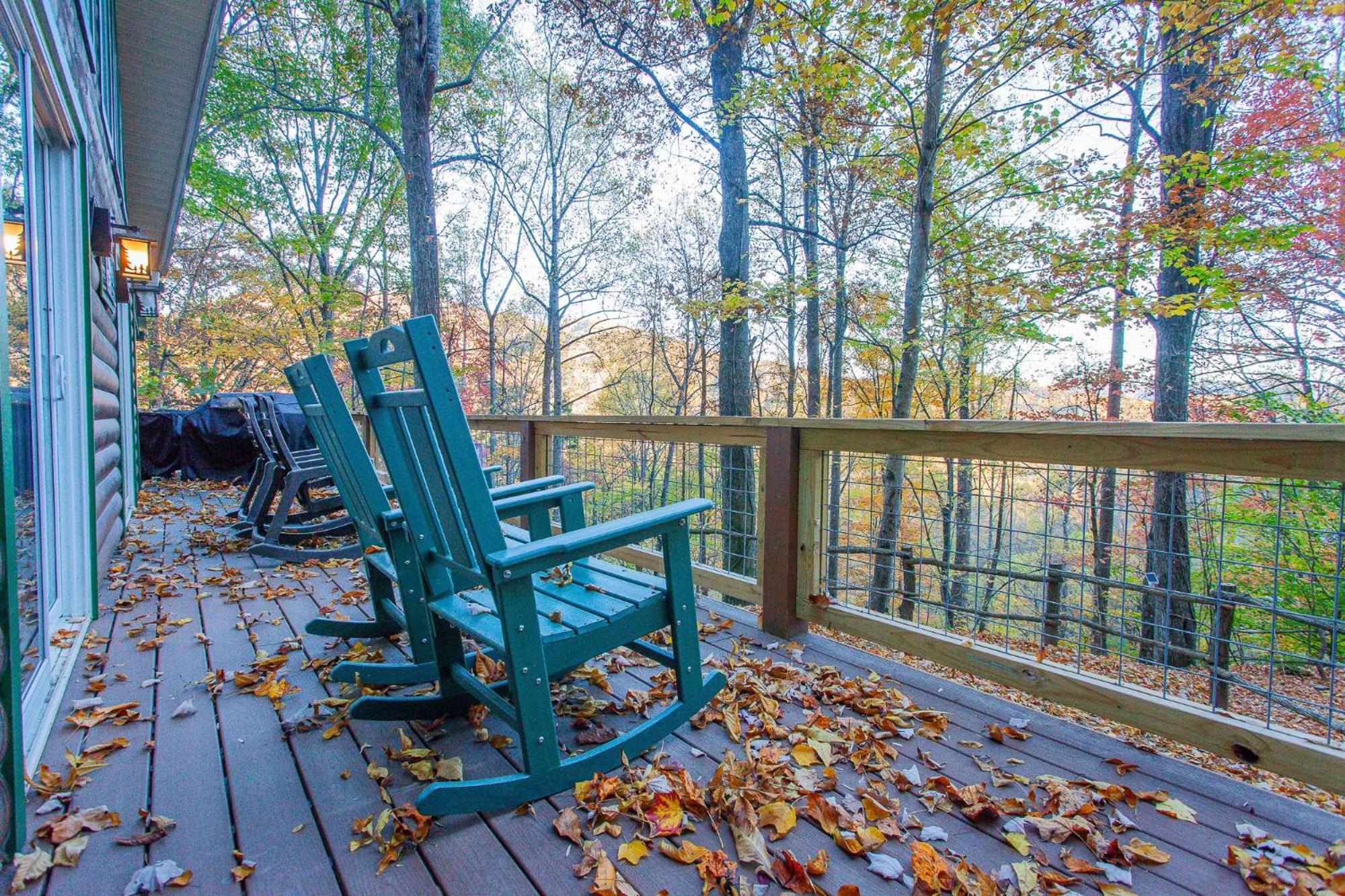Treetops Retreat