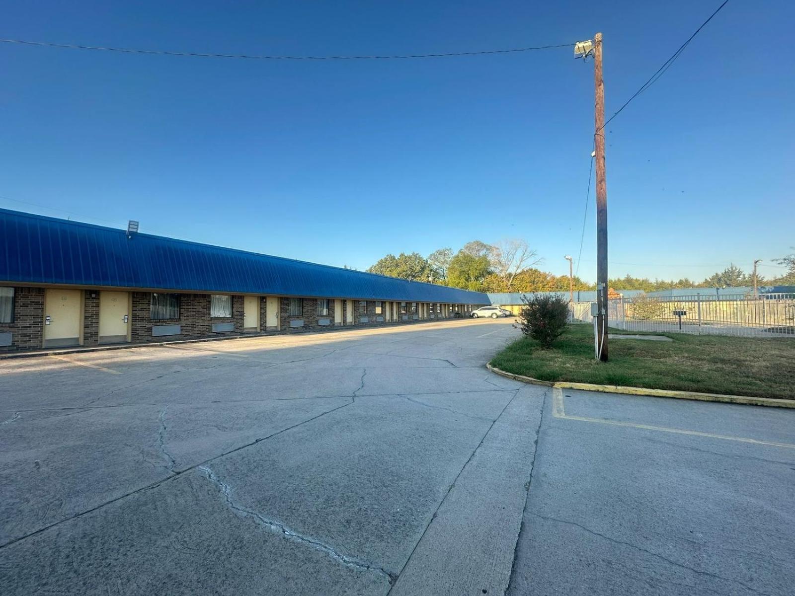 Gainesville Vacations - Loyalty Inn Gainesville - Property Image 10