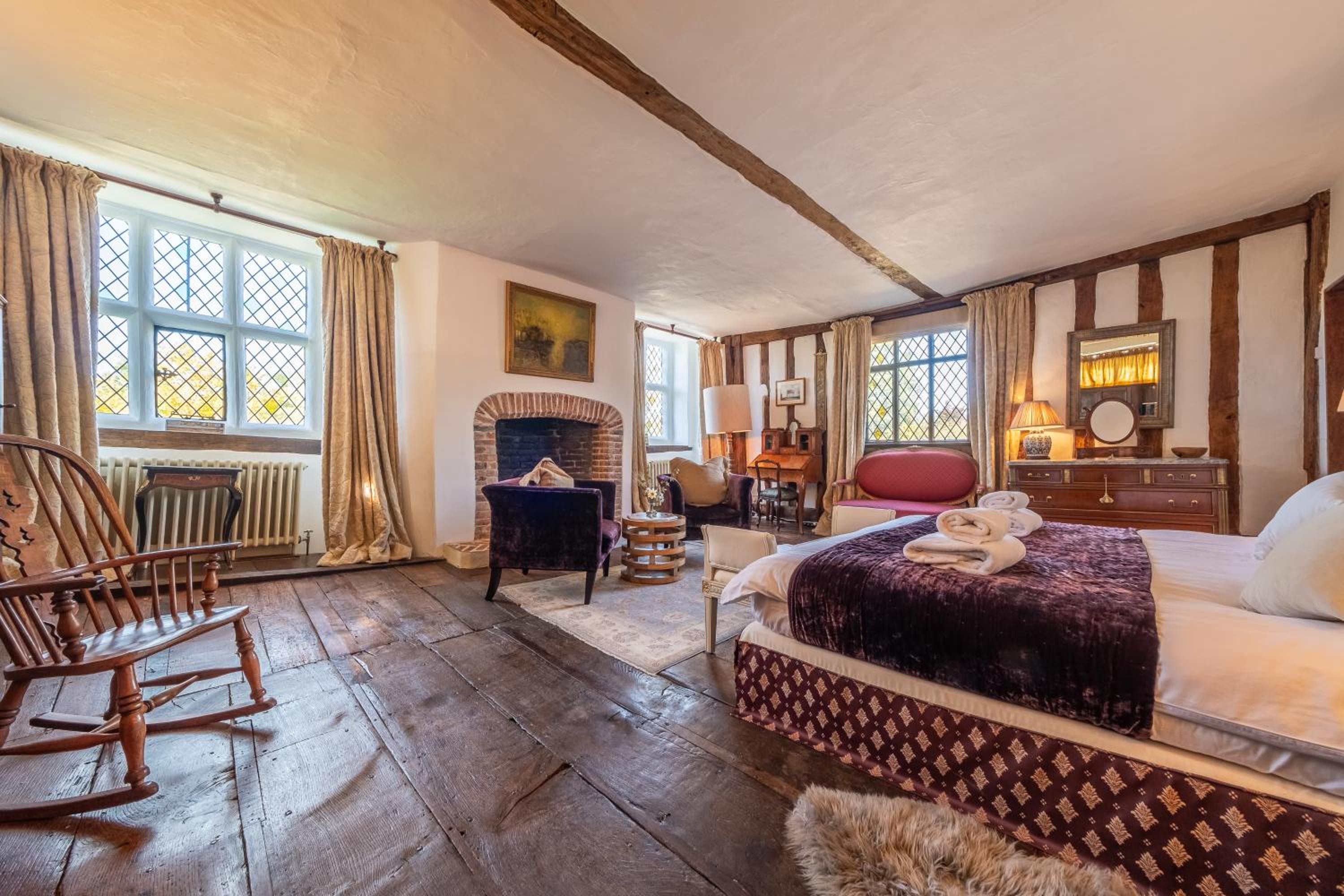 1,000 year old Medieval Flemings Hall sleeps up to 14 or 22 view 4