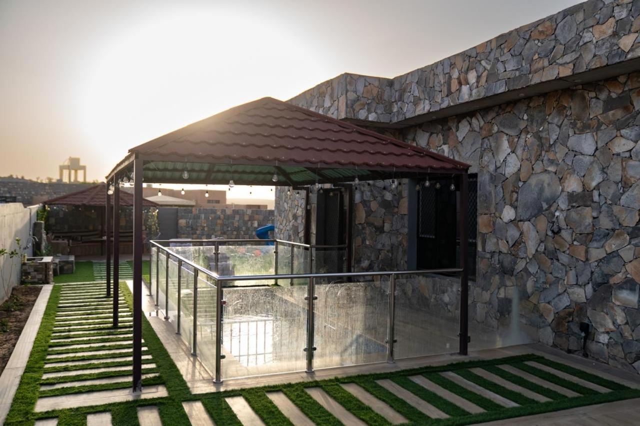 SLASEL JABAL SHAMS HOUsE