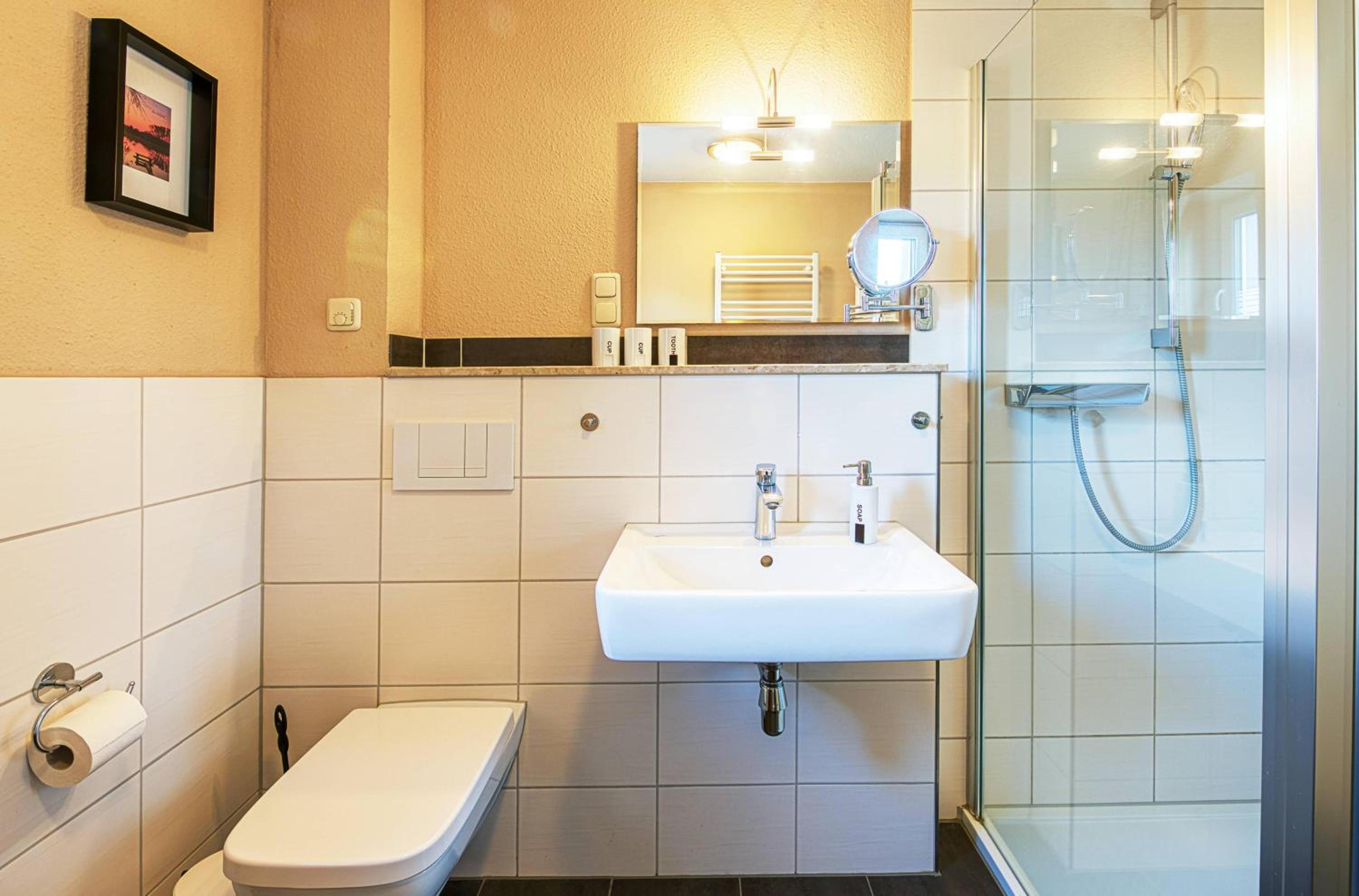 Kietz-Flair am Müritzufer mit Balkon und Terrasse