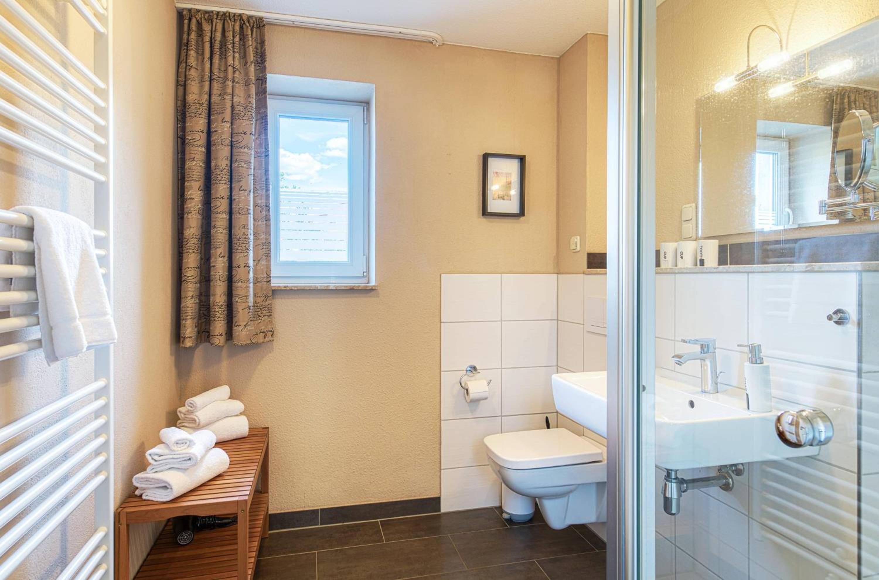 Kietz-Flair am Müritzufer mit Balkon und Terrasse