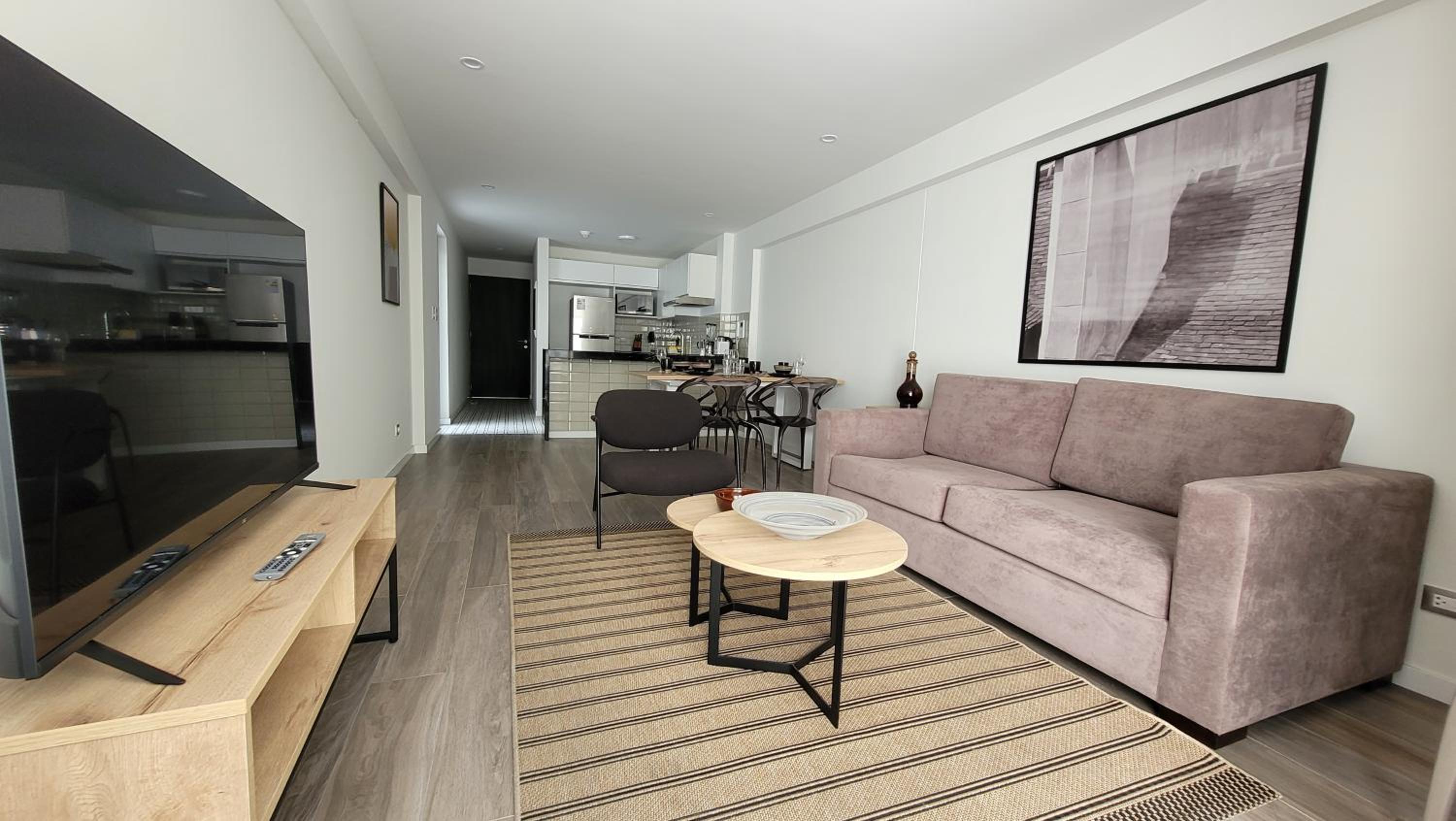 2BR Luxury Apartment en Barranco con AC Y GARAJE view 4