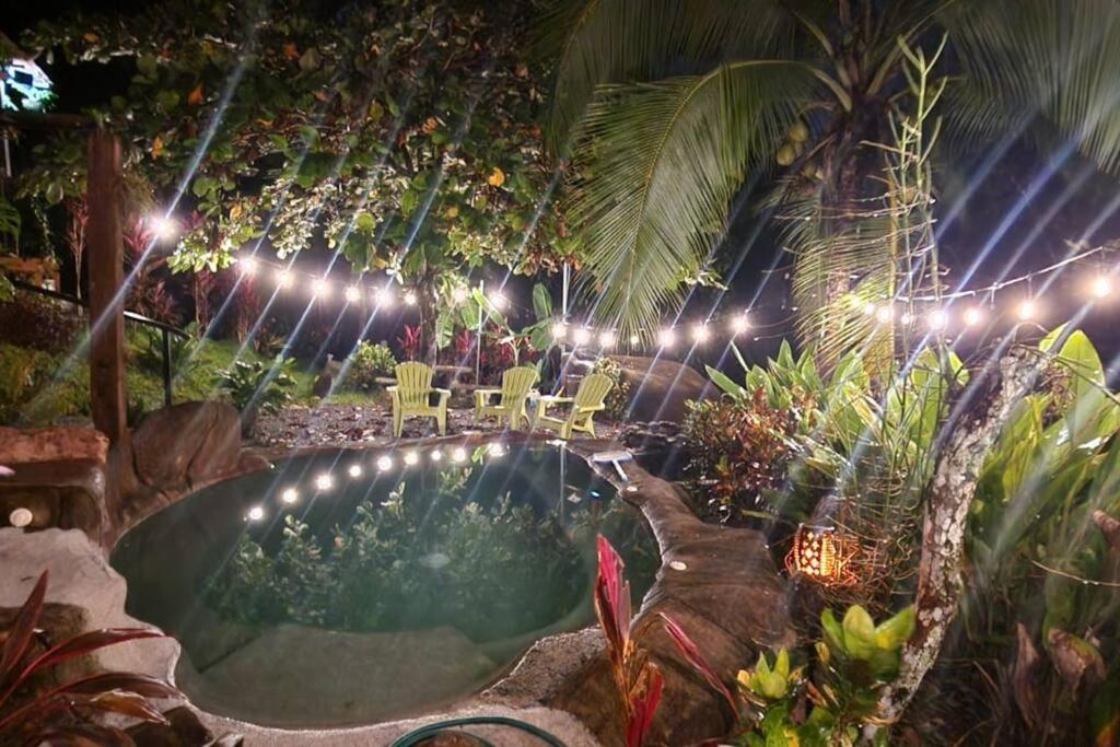 Hermosa cabaña con espacios al Aire Libre!
