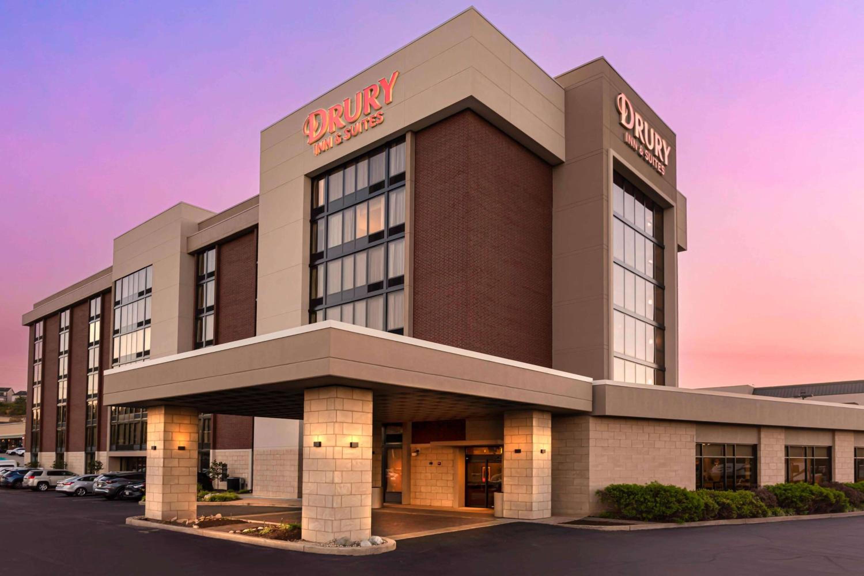 St Louis Vacations - Drury Inn  Suites St. Louis-Southwest - Property Image 1