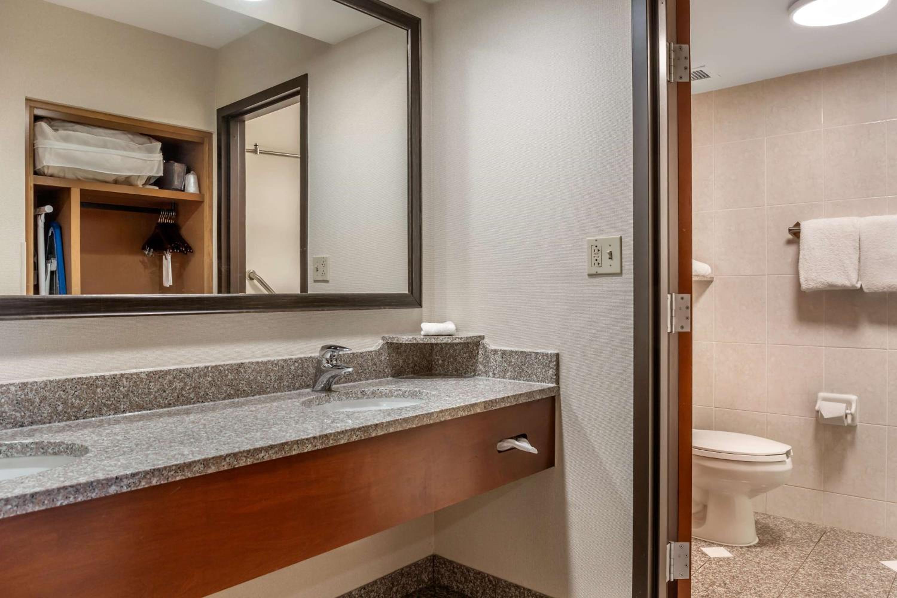 Drury Inn Suites St. Louis-Southwest - Property Image 31