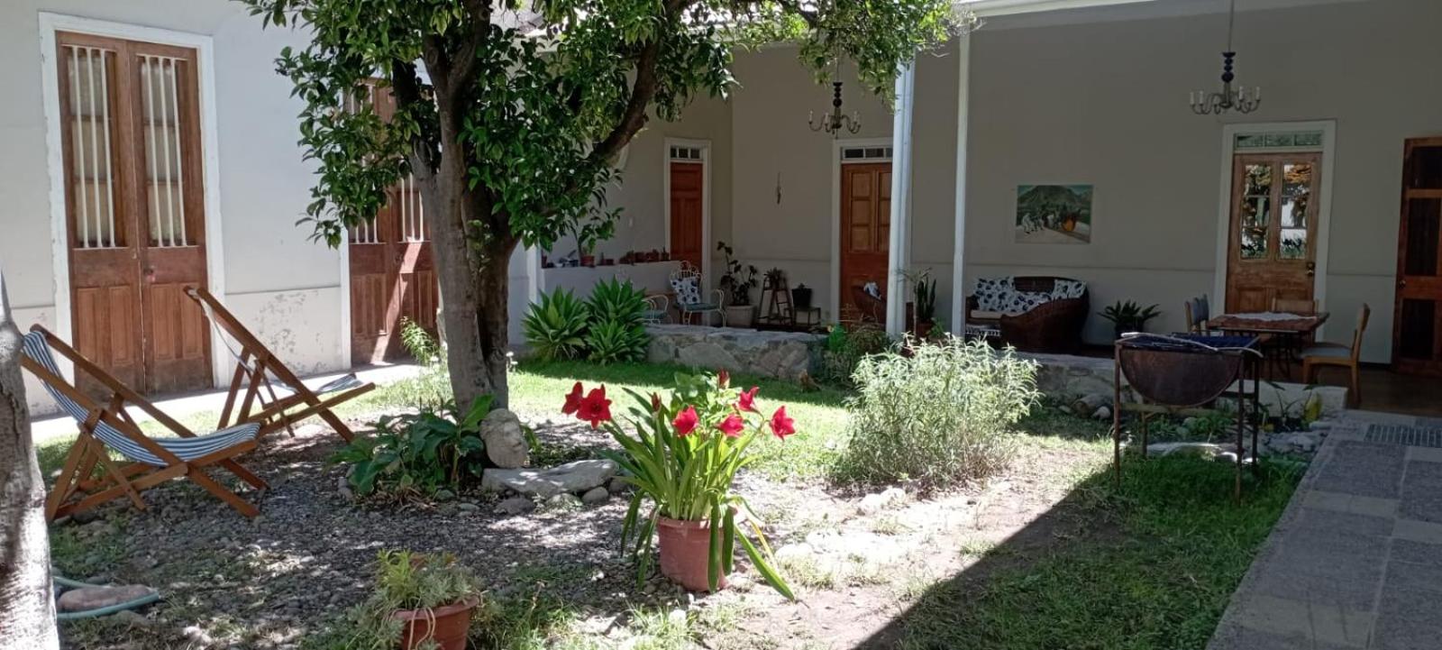 Bayti Hostal