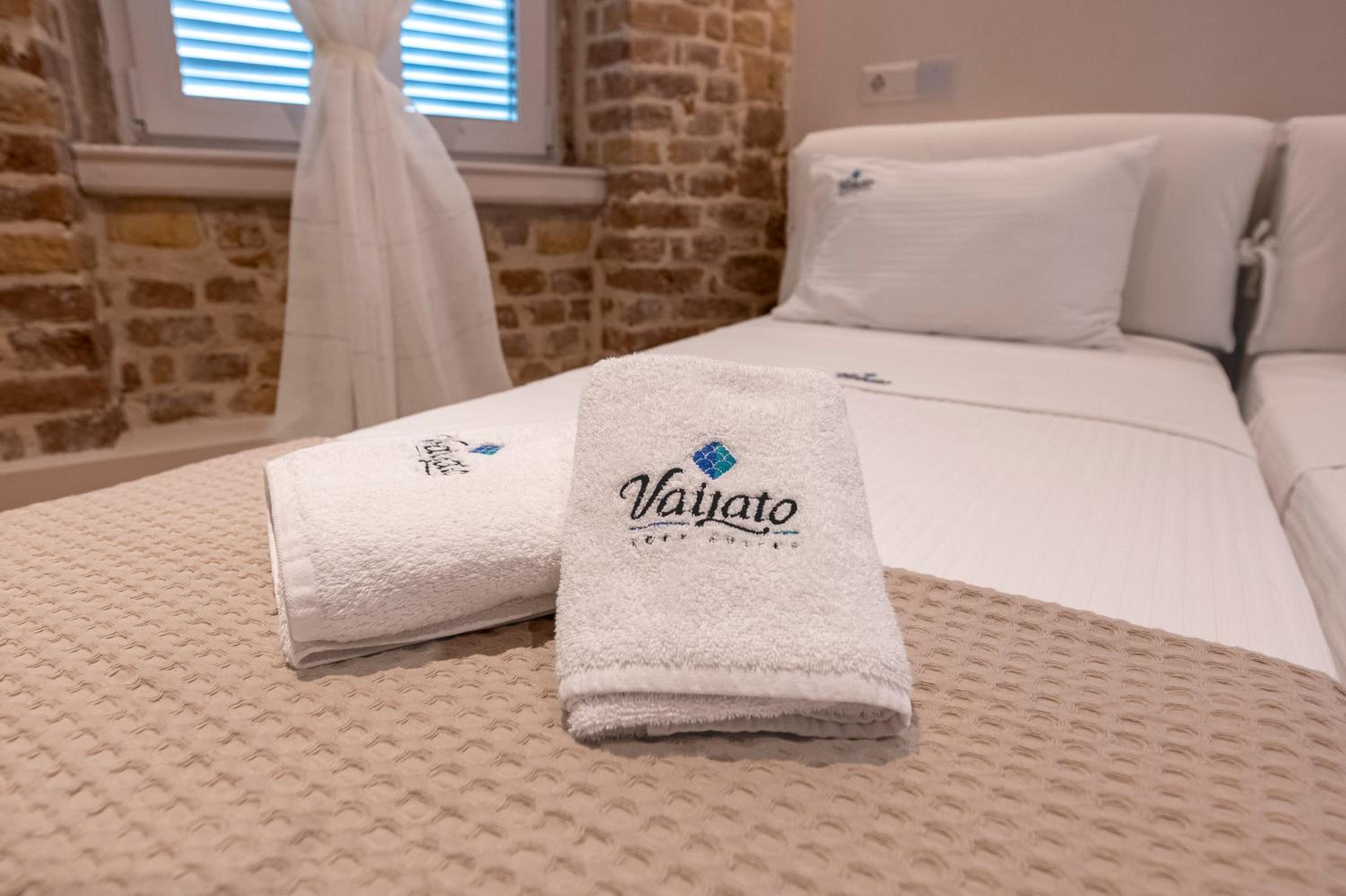 Vailato Swan White Suite photo 5