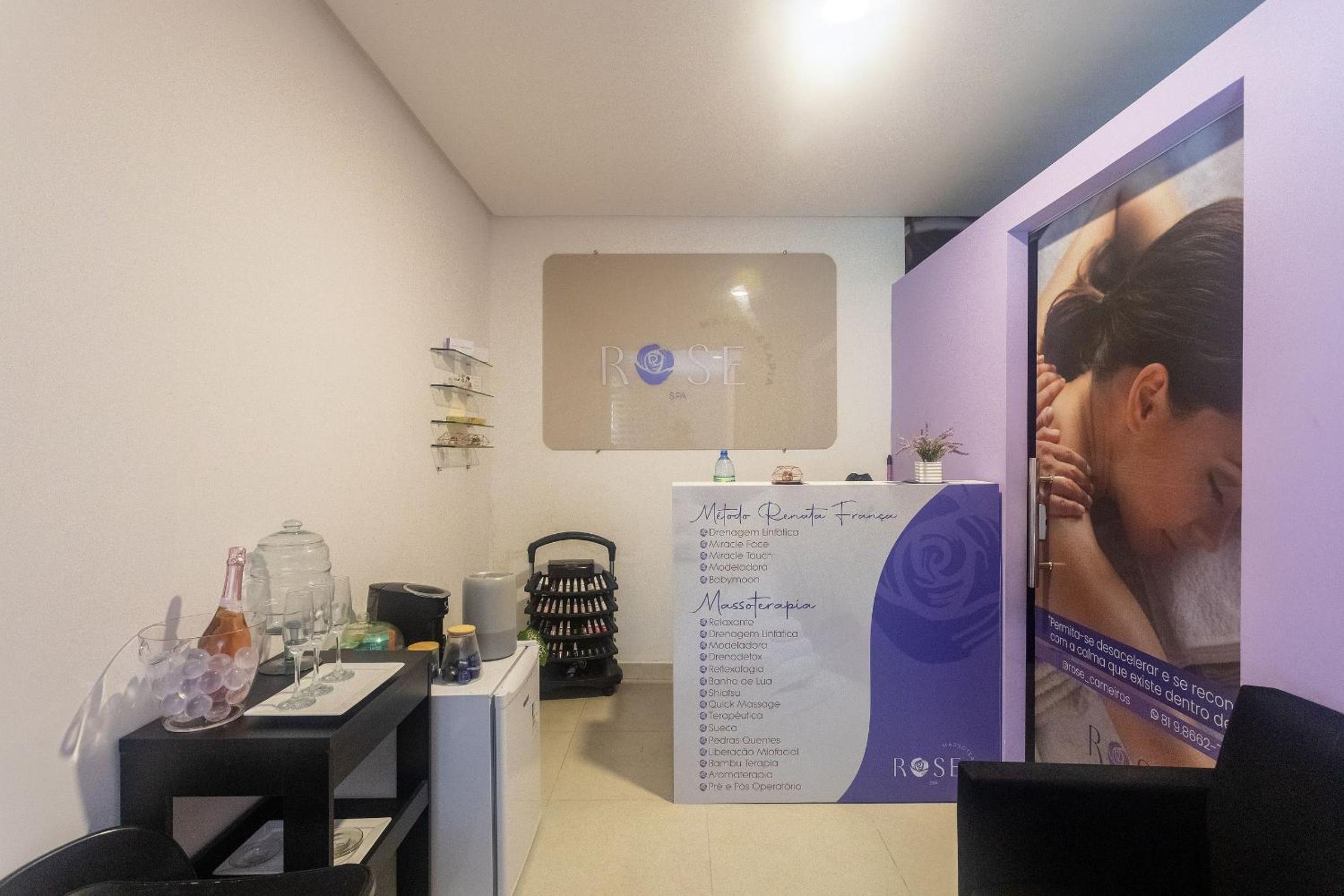Flats, Apartamentos e Bangalôs na Praia dos Carneiros, ao lado da Igrejinha de São Benedito