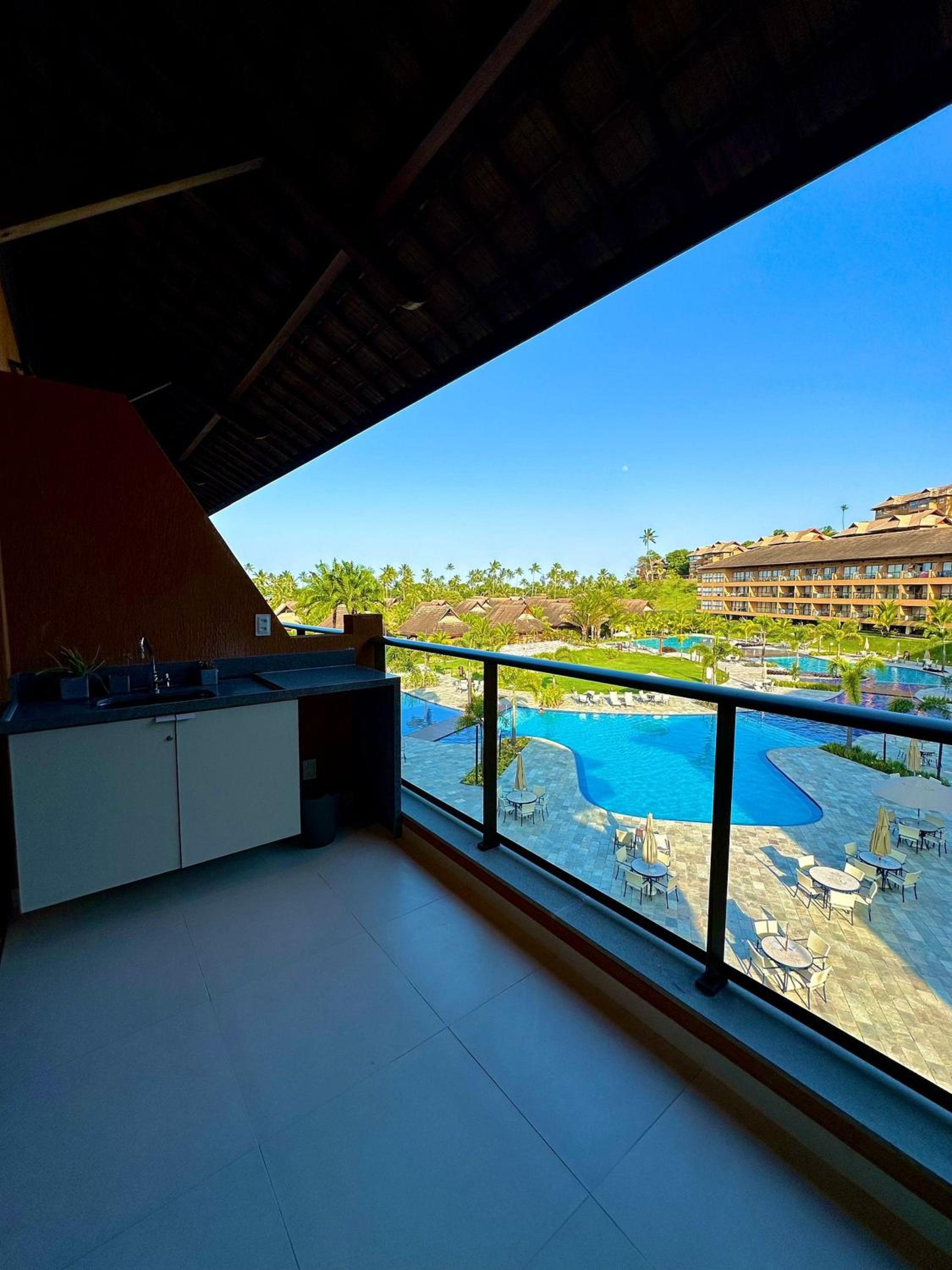 Flats, Apartamentos e Bangalôs na Praia dos Carneiros, ao lado da Igrejinha de São Benedito