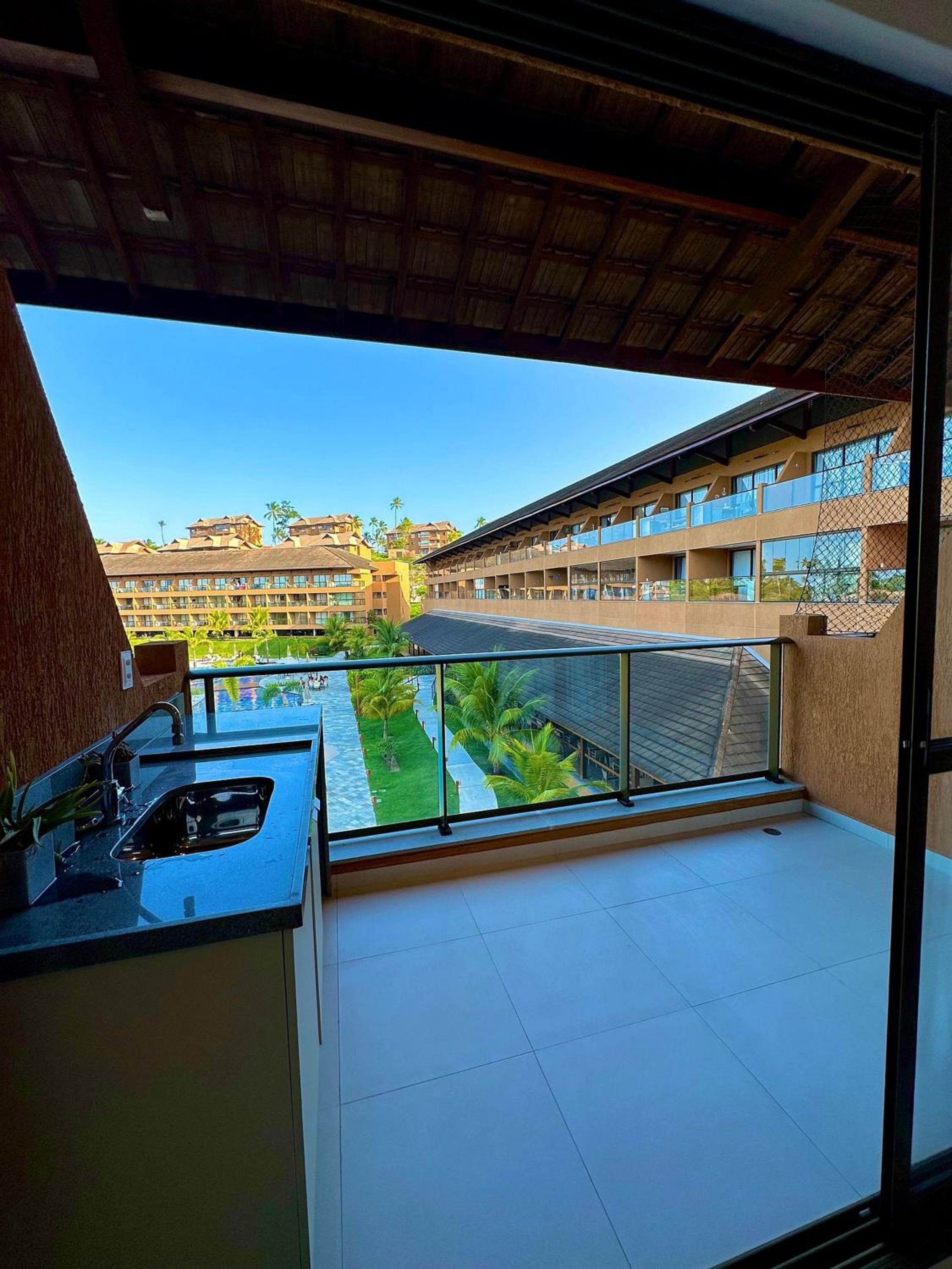 Flats, Apartamentos e Bangalôs na Praia dos Carneiros, ao lado da Igrejinha de São Benedito