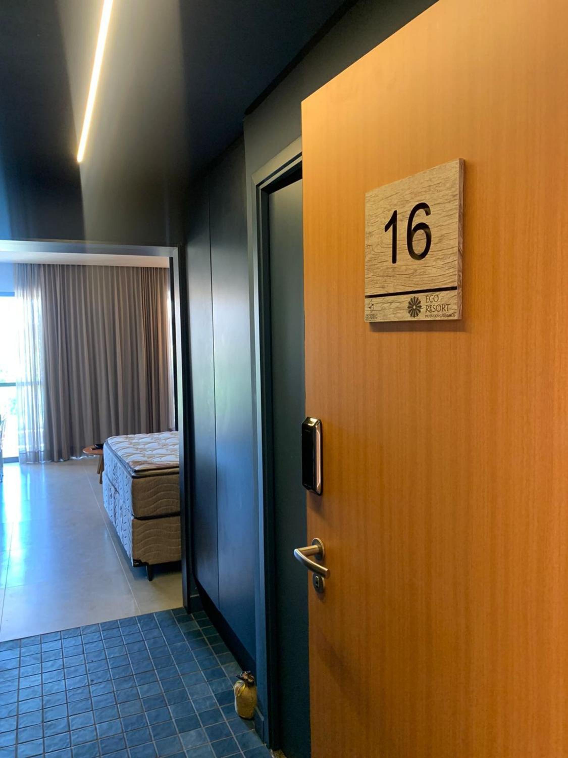 Flats, Apartamentos e Bangalôs na Praia dos Carneiros, ao lado da Igrejinha de São Benedito