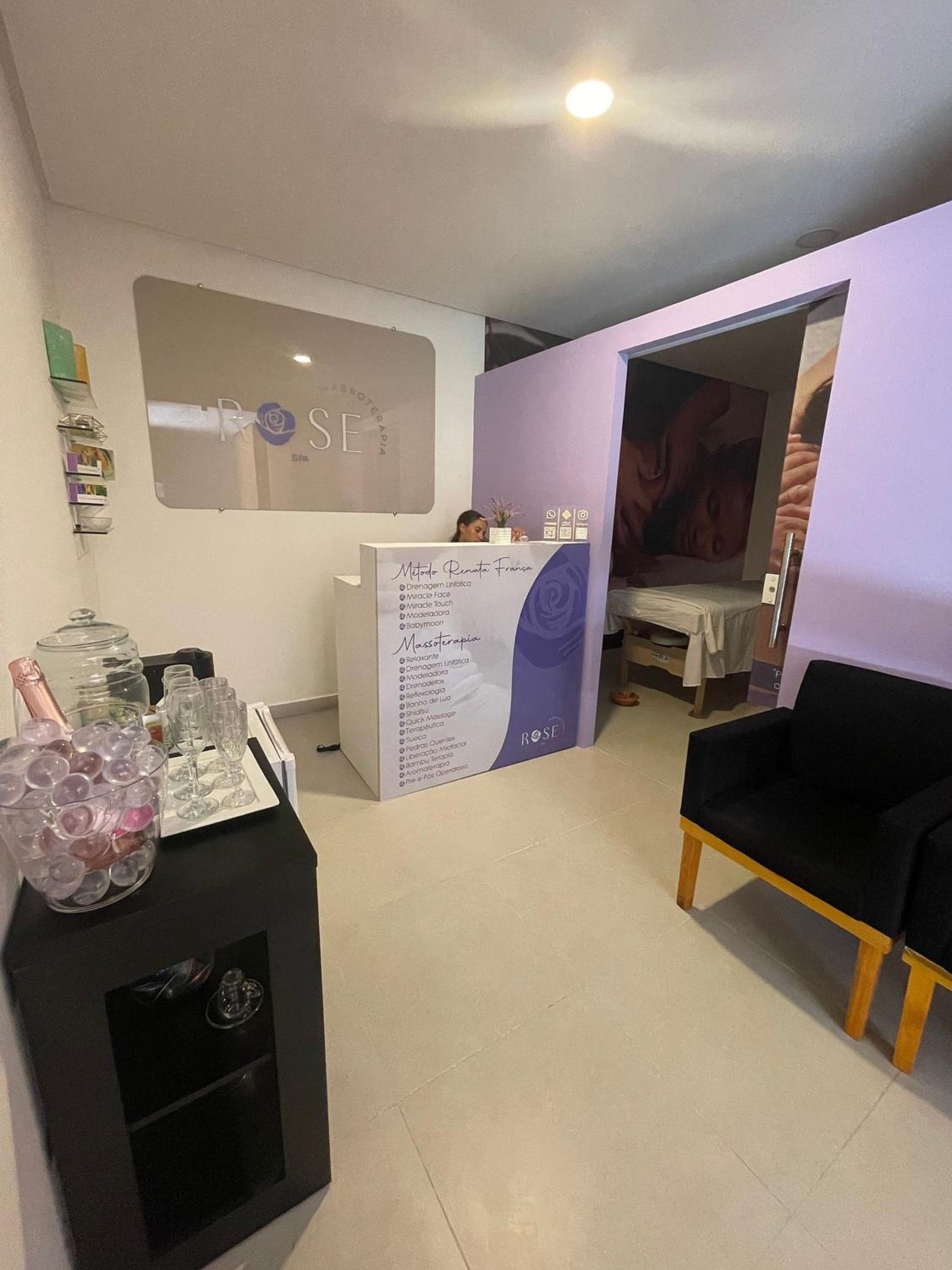 Flats, Apartamentos e Bangalôs na Praia dos Carneiros, ao lado da Igrejinha de São Benedito