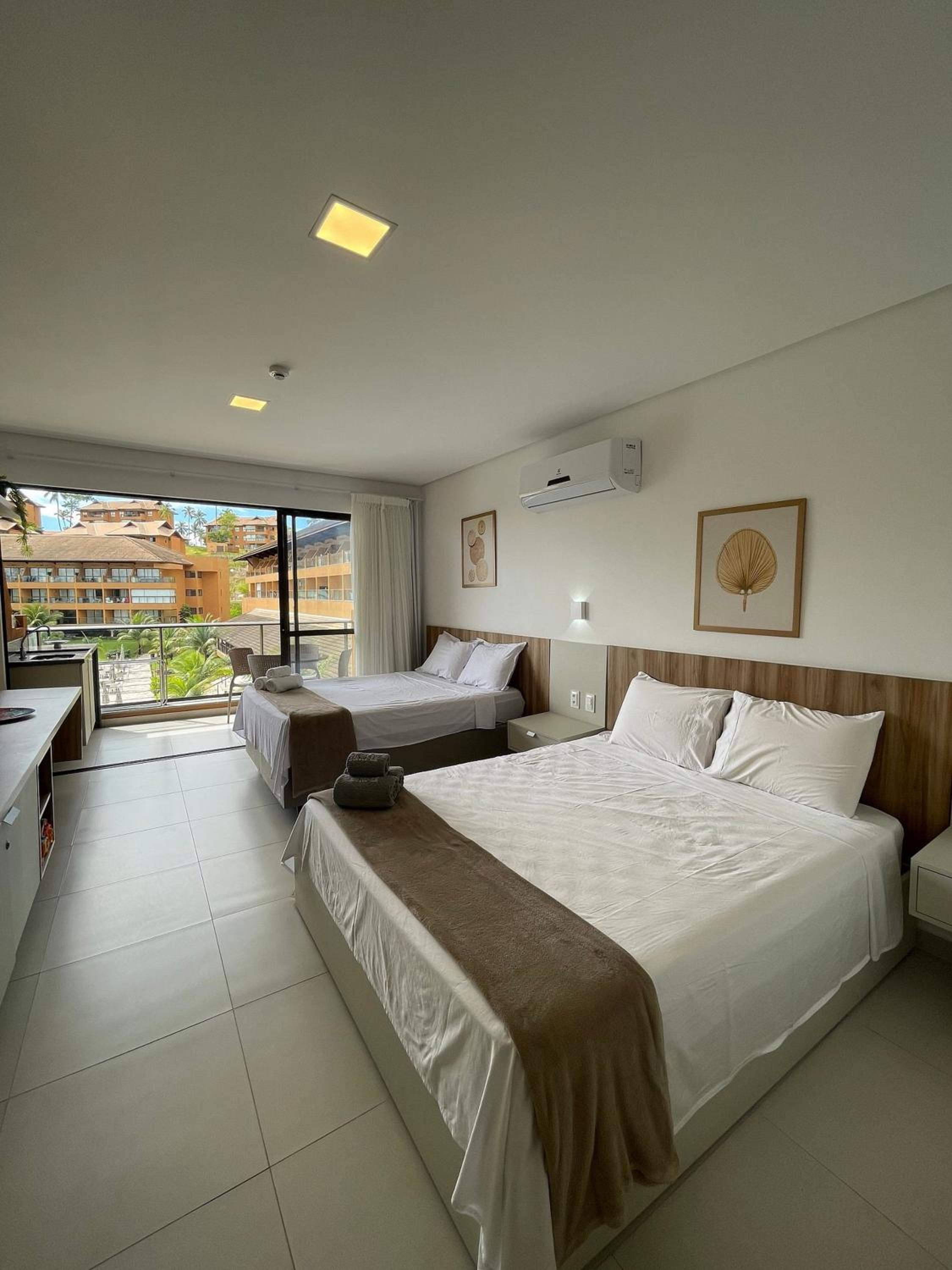 Flats, Apartamentos e Bangalôs na Praia dos Carneiros, ao lado da Igrejinha de São Benedito